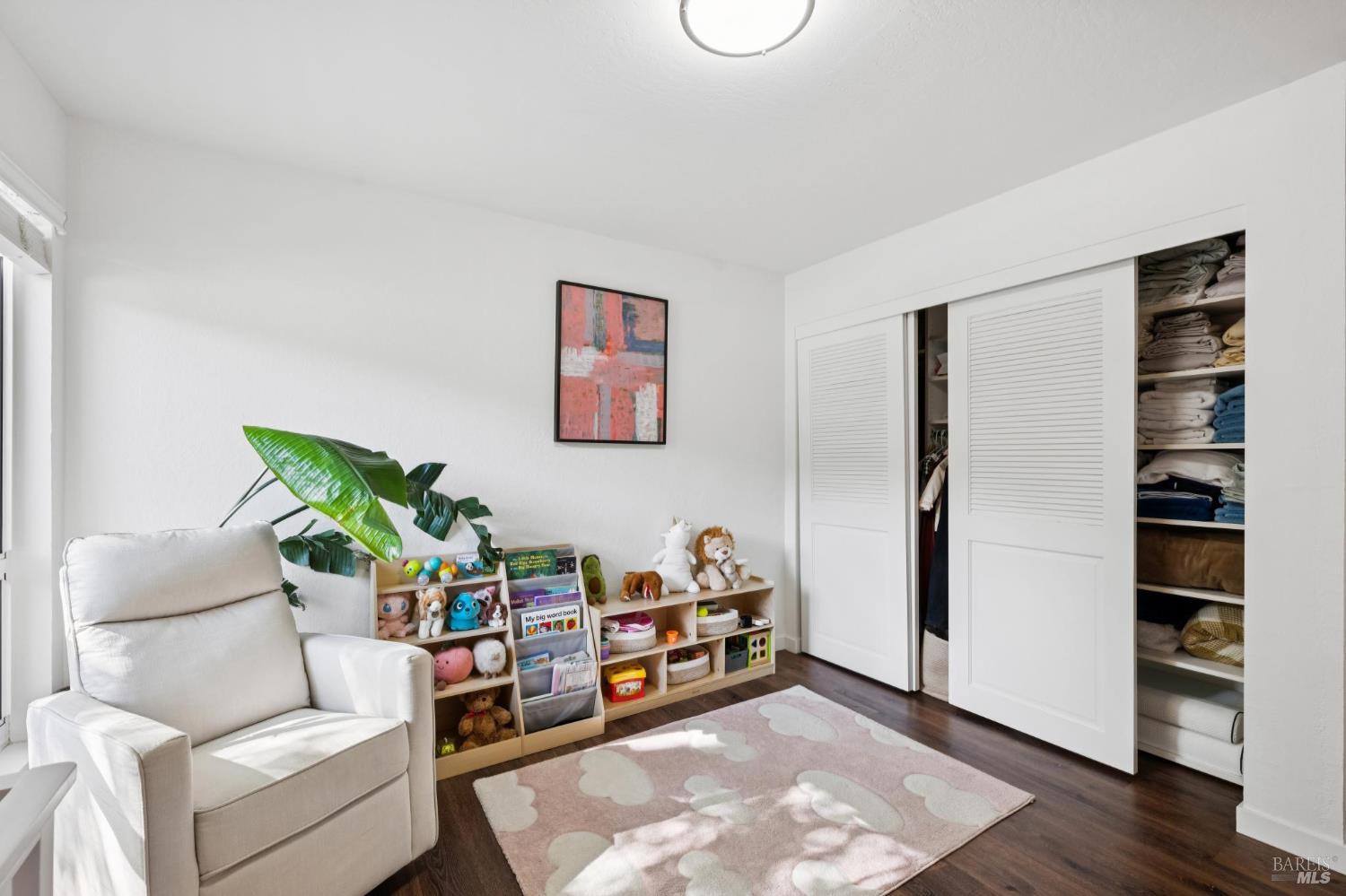 310 Larkspur Plaza Dr