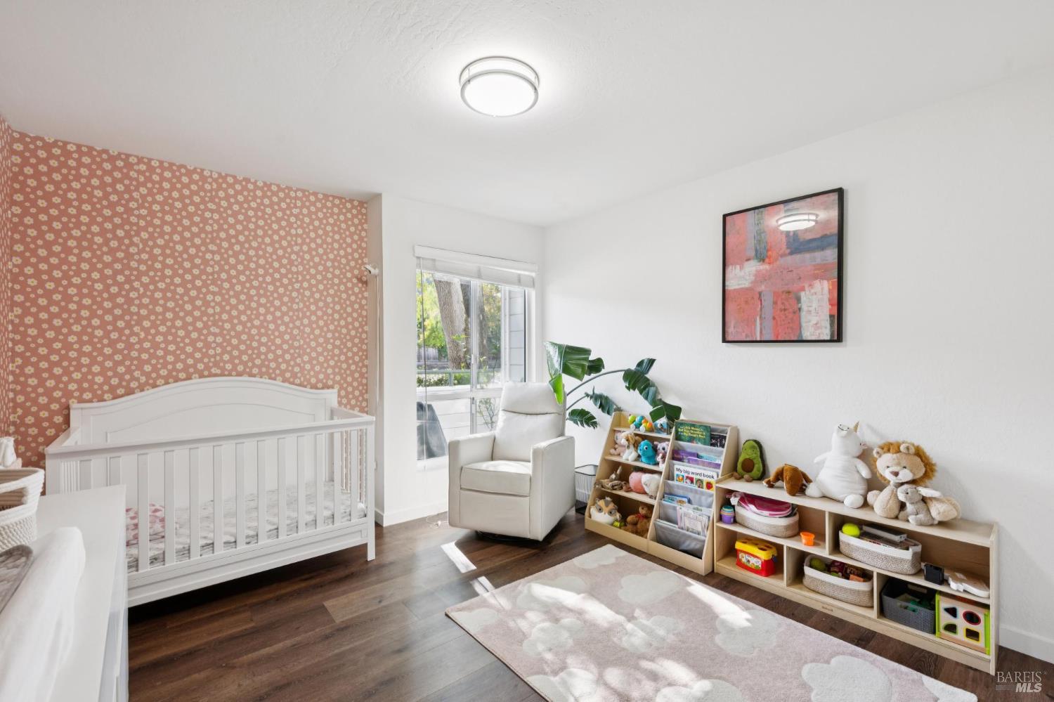310 Larkspur Plaza Dr