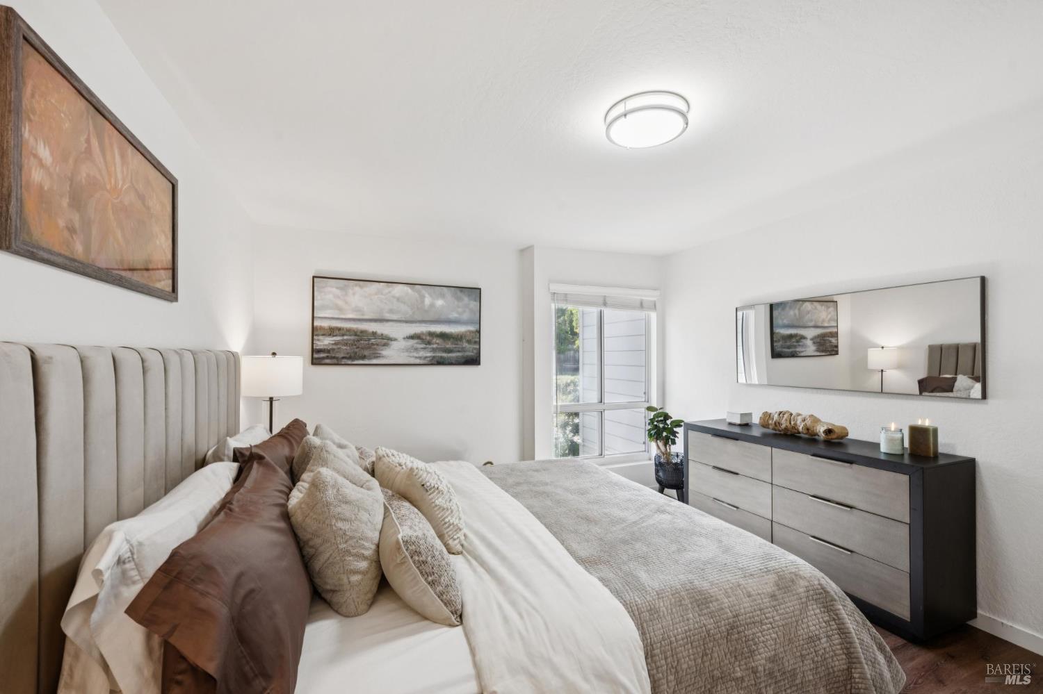 310 Larkspur Plaza Dr