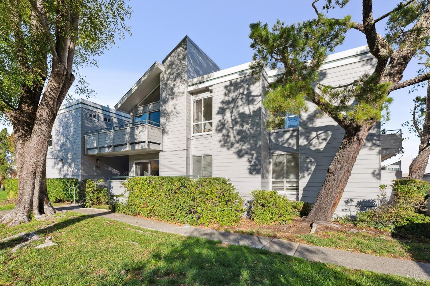 310 Larkspur Plaza Drive