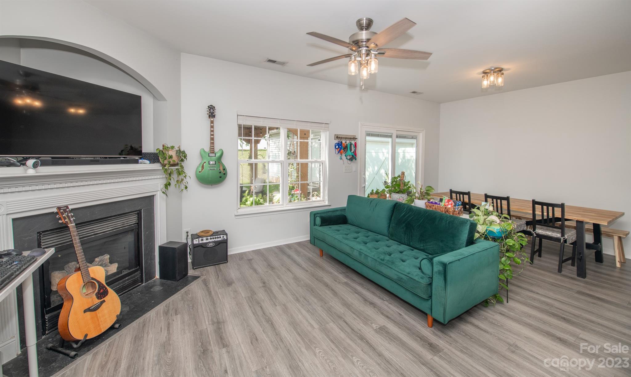 10731 Meadow Crossing Lane