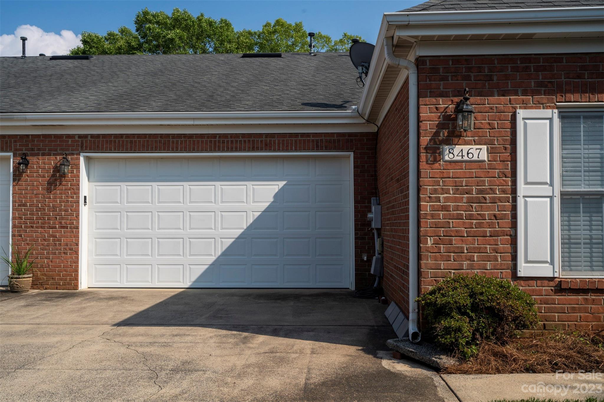 8467 Highland Glen Drive