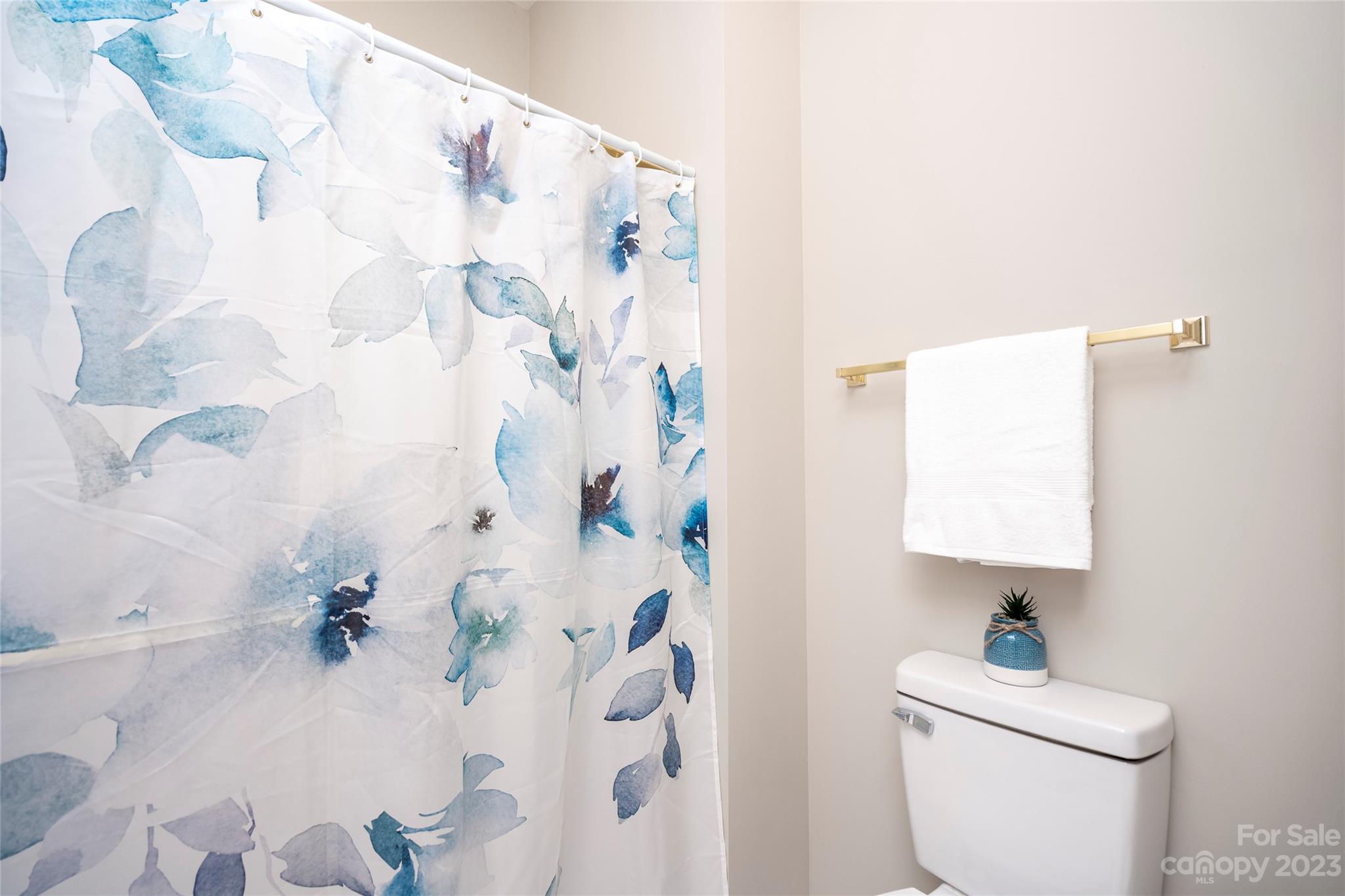 8467 Highland Glen Drive