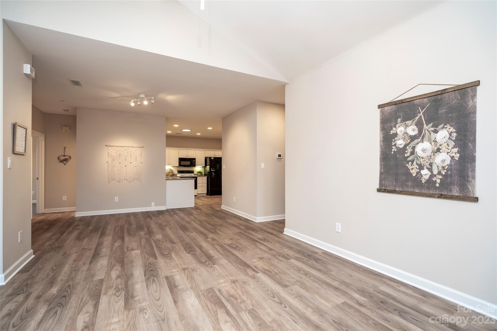 8467 Highland Glen Drive