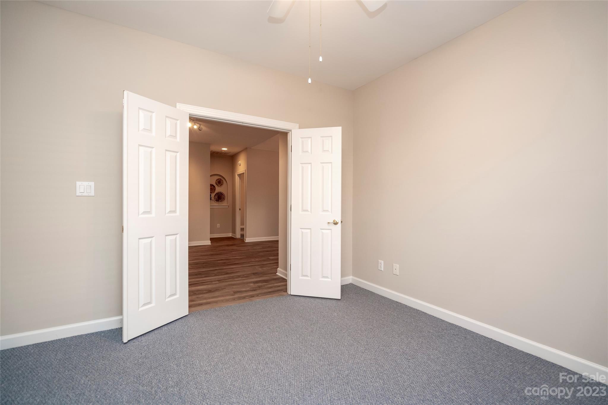 8467 Highland Glen Drive