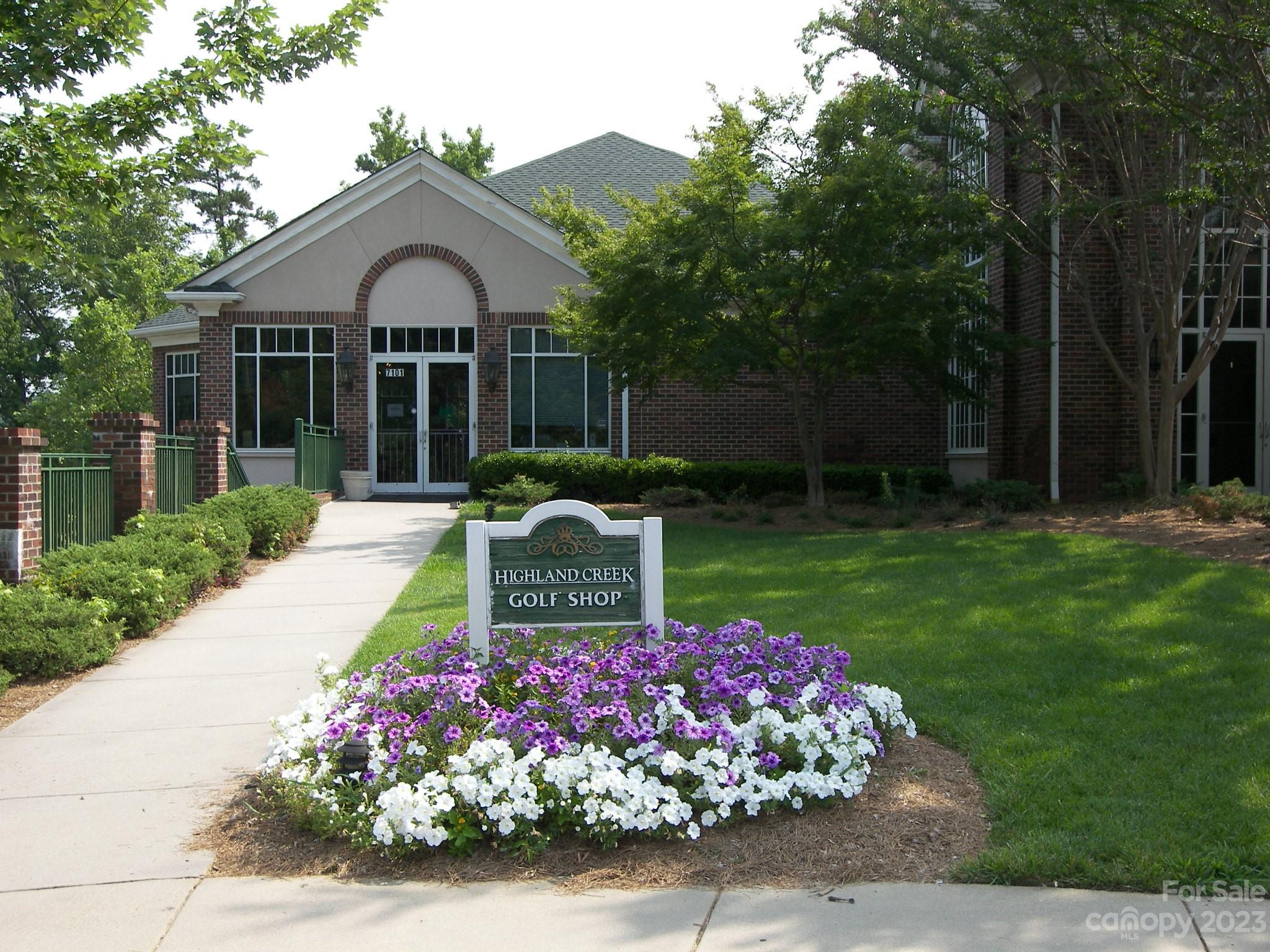 8467 Highland Glen Drive