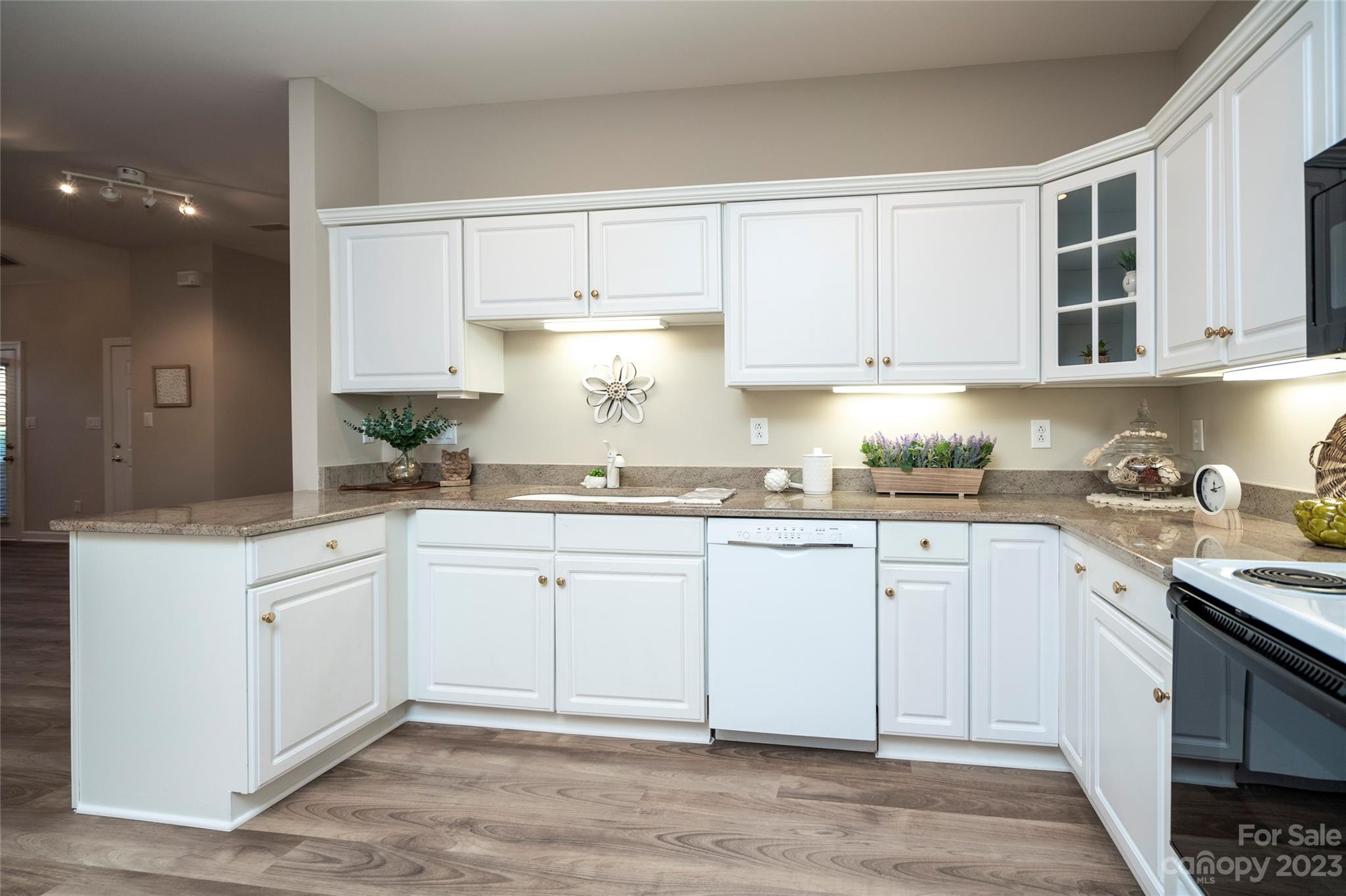 8467 Highland Glen Drive