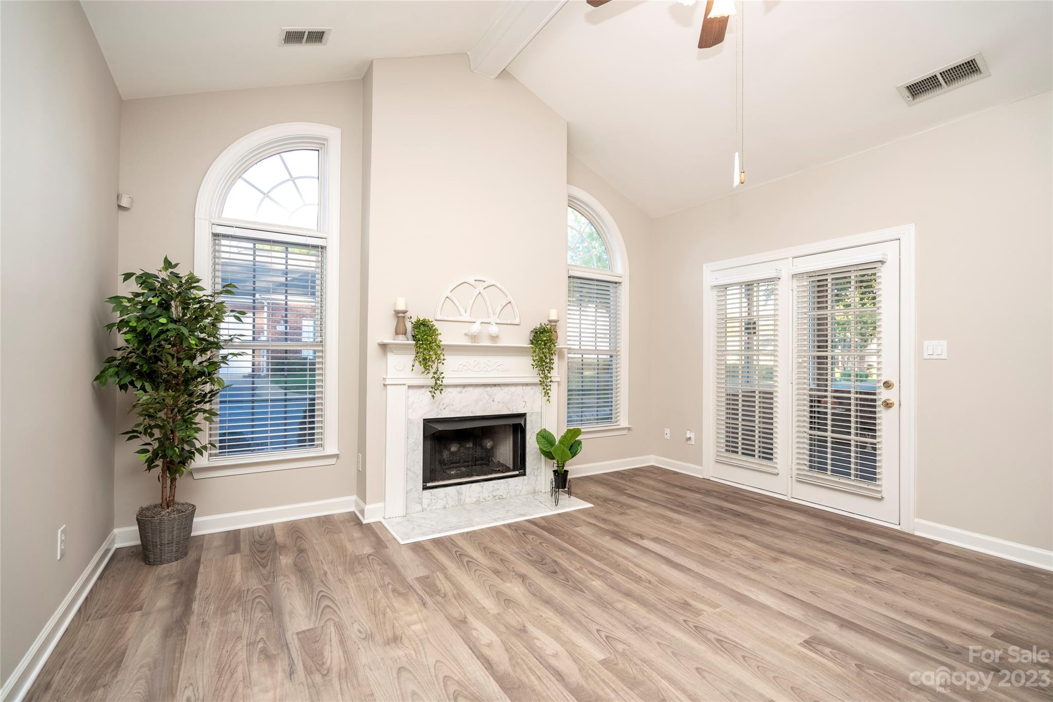 8467 Highland Glen Drive