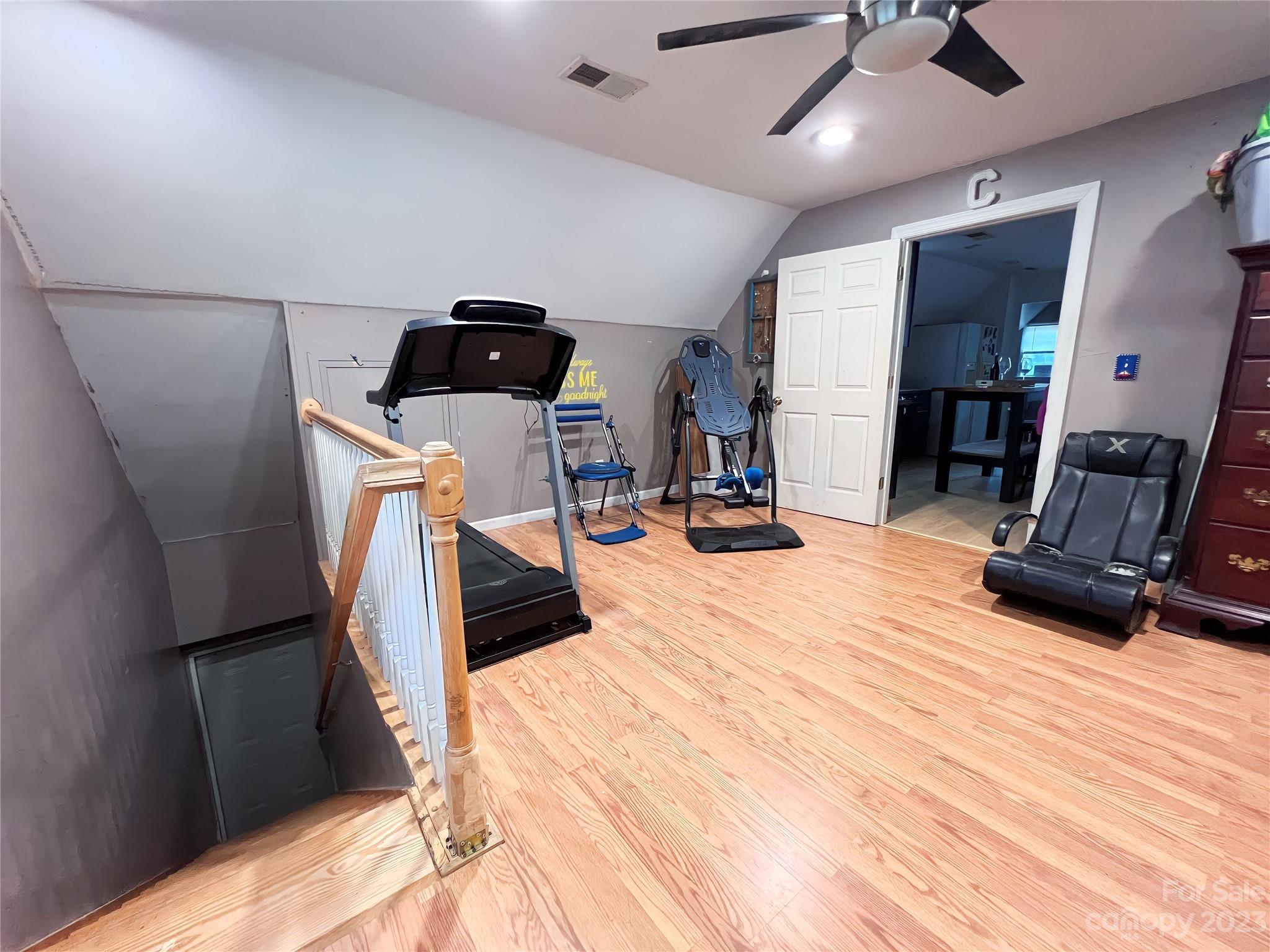 215 Sparta Drive Unit: 28