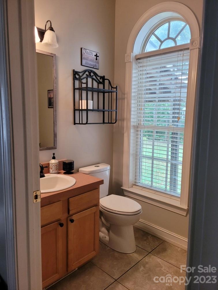 215 Sparta Drive Unit: 28