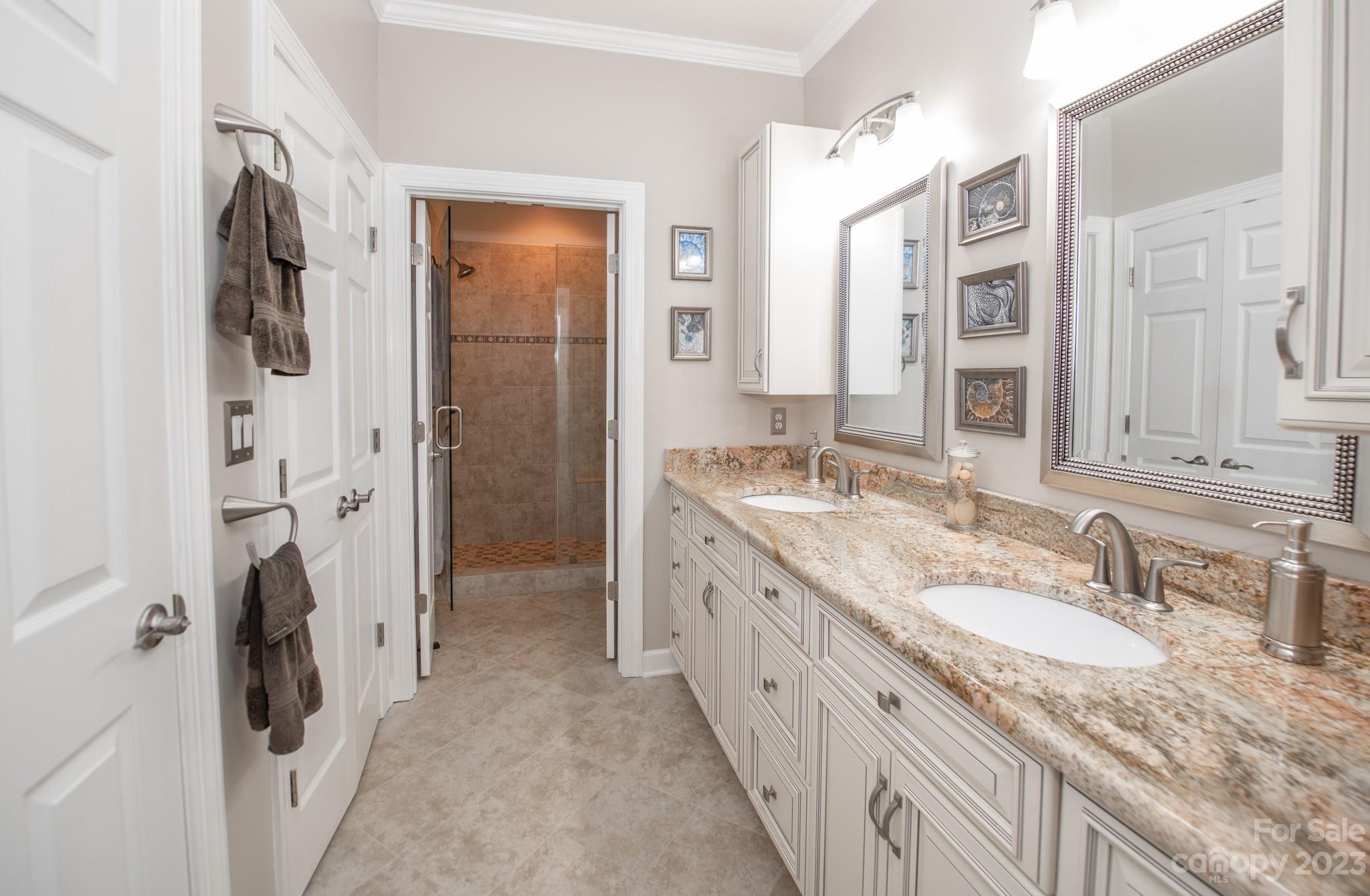 8734 Highland Glen Drive