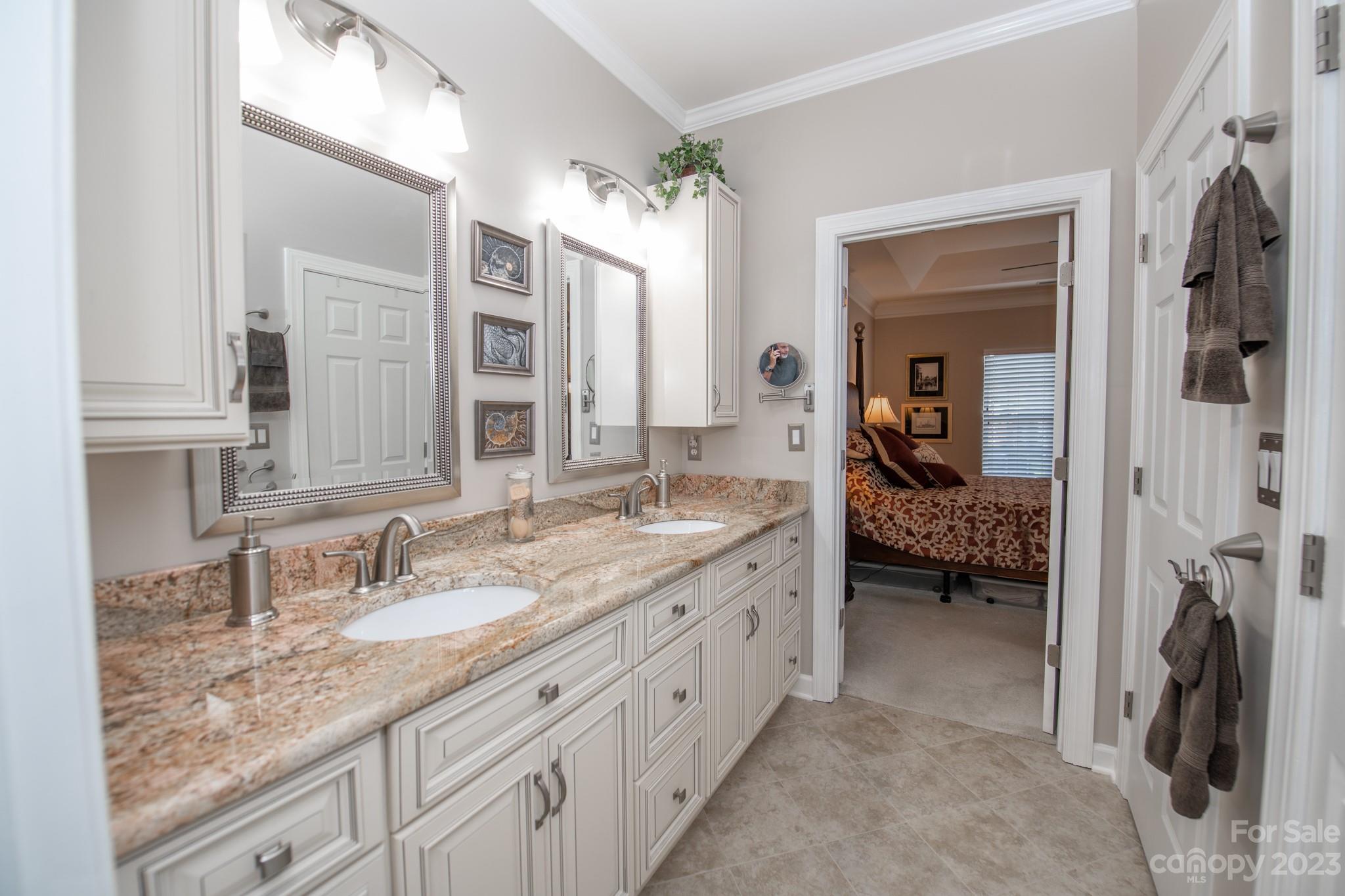 8734 Highland Glen Drive