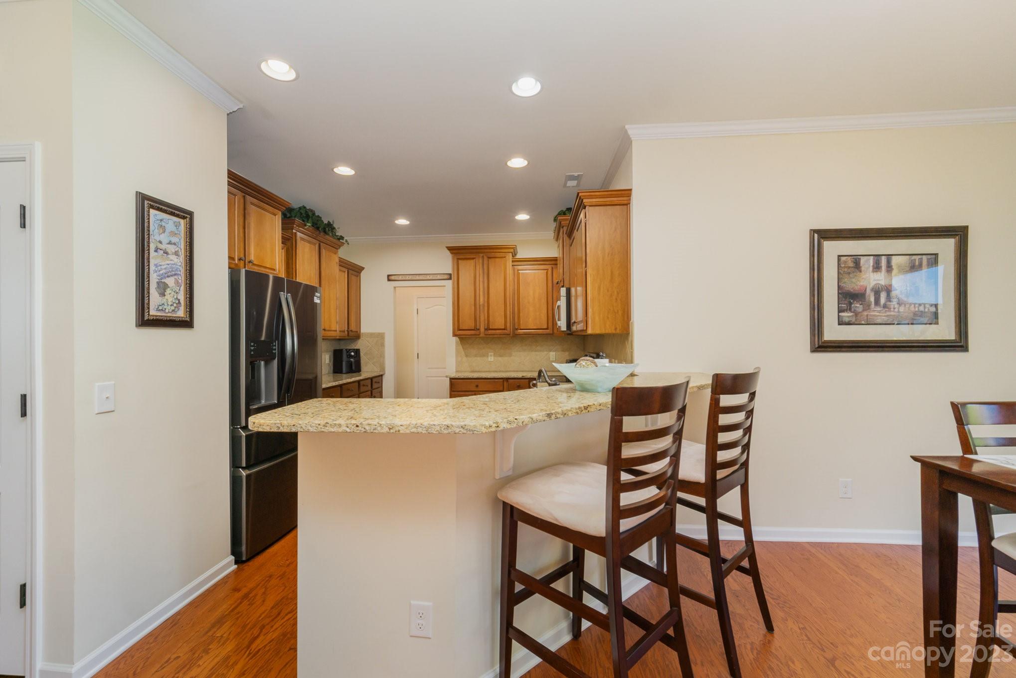 1329 Middlecrest Drive NW