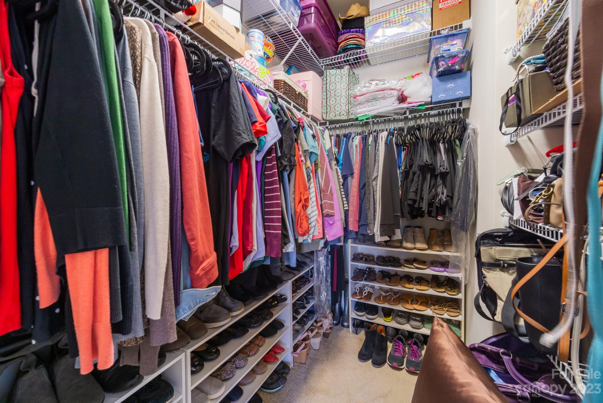 1329 Middlecrest Drive NW