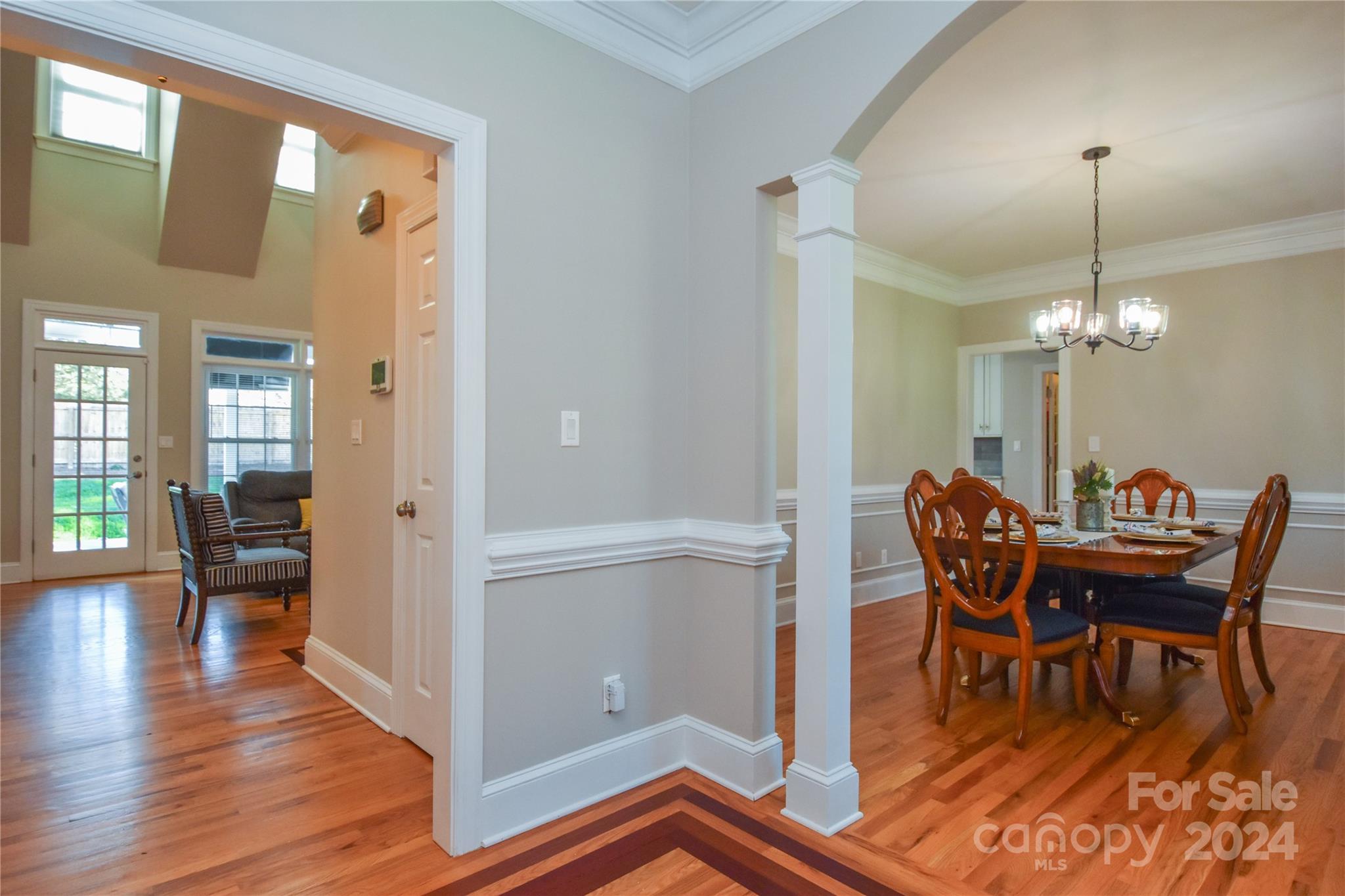 831 Mcgregor Court NE