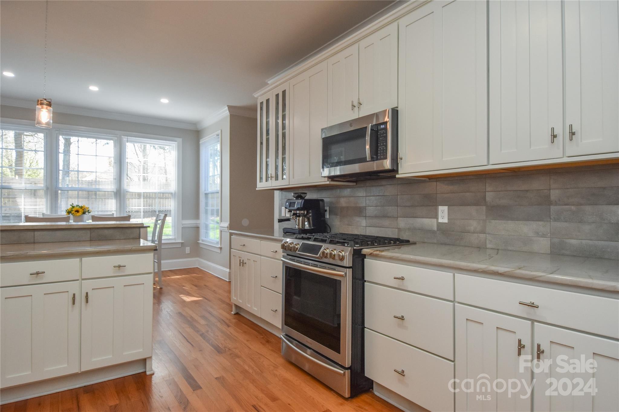 831 Mcgregor Court NE