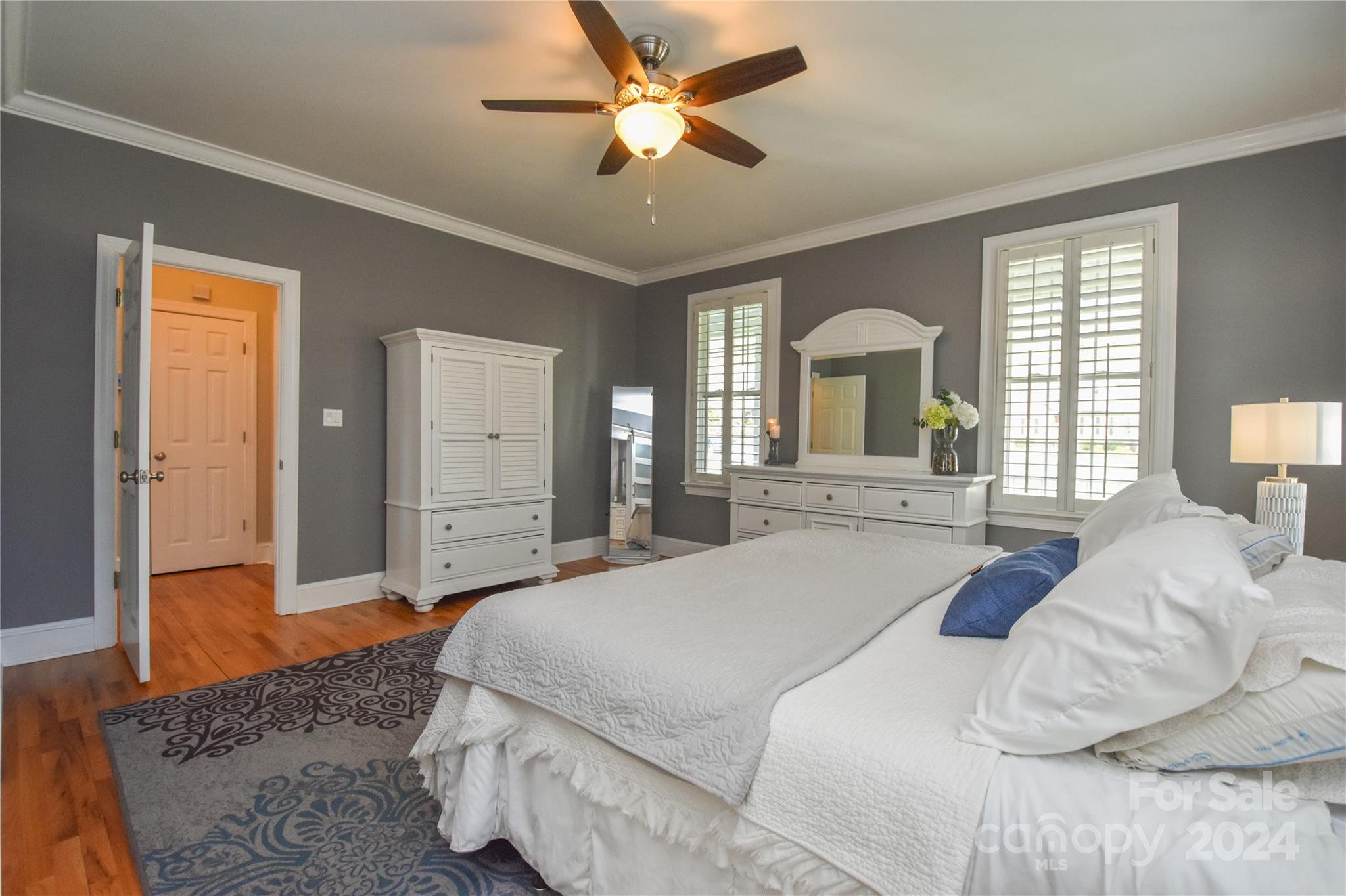 831 Mcgregor Court NE