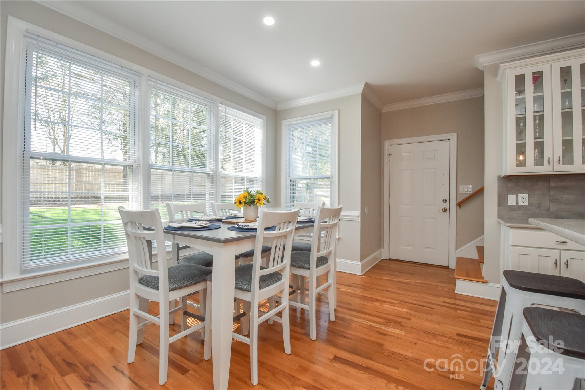 831 Mcgregor Court NE