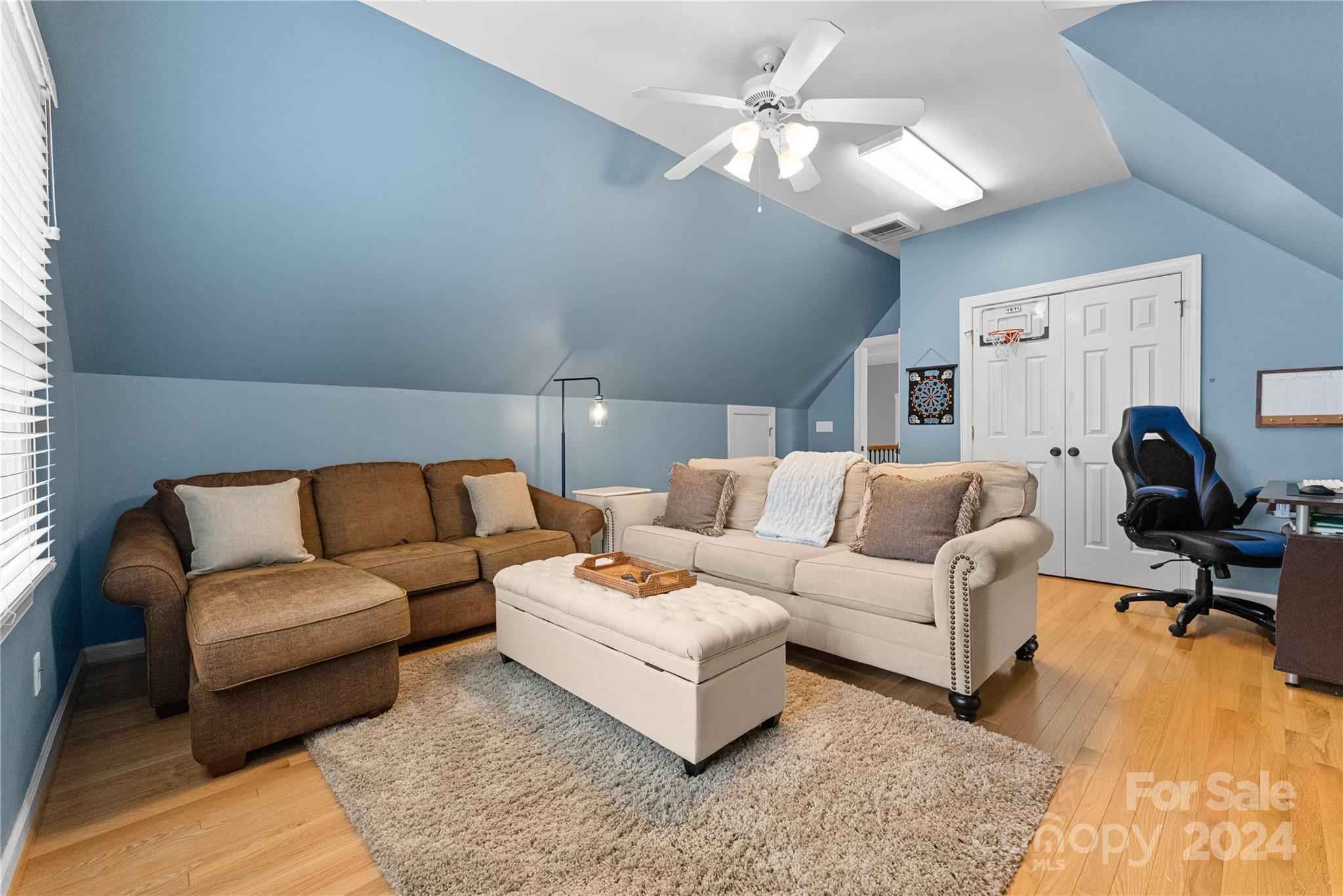 12009 Willingdon Road