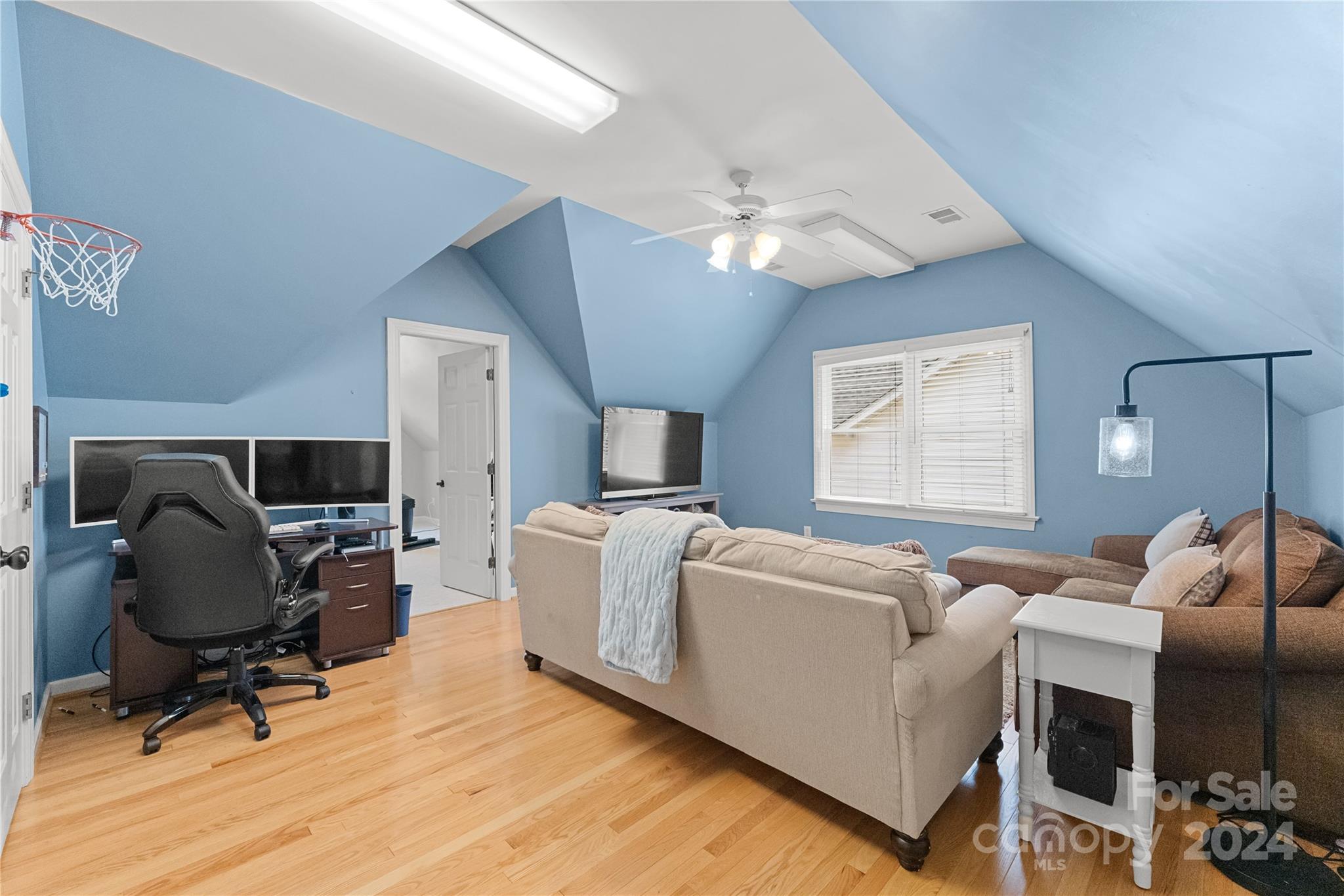 12009 Willingdon Road