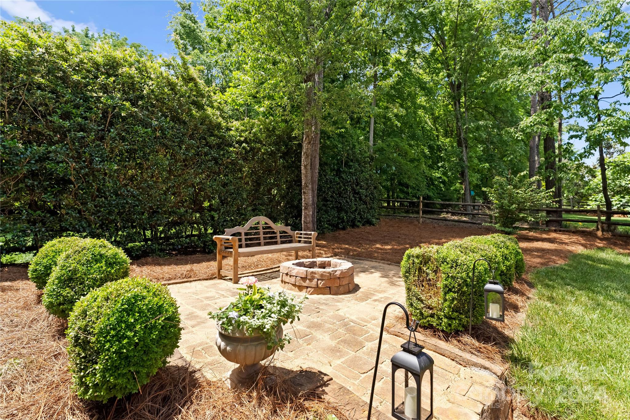 12009 Willingdon Road