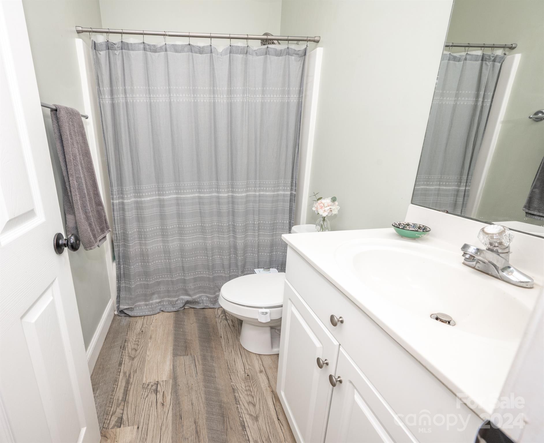 4040 Berry Hill Court