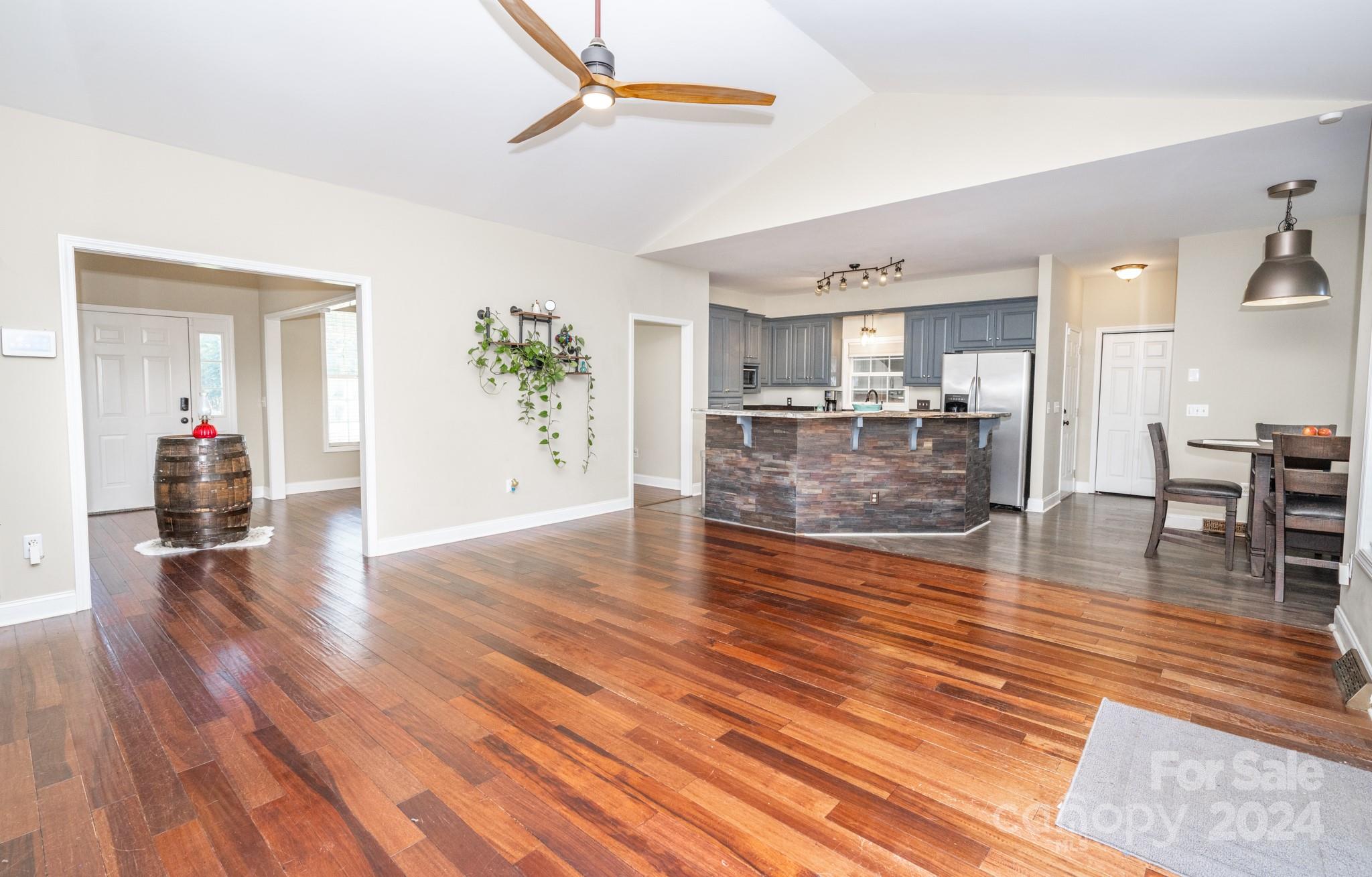 4040 Berry Hill Court