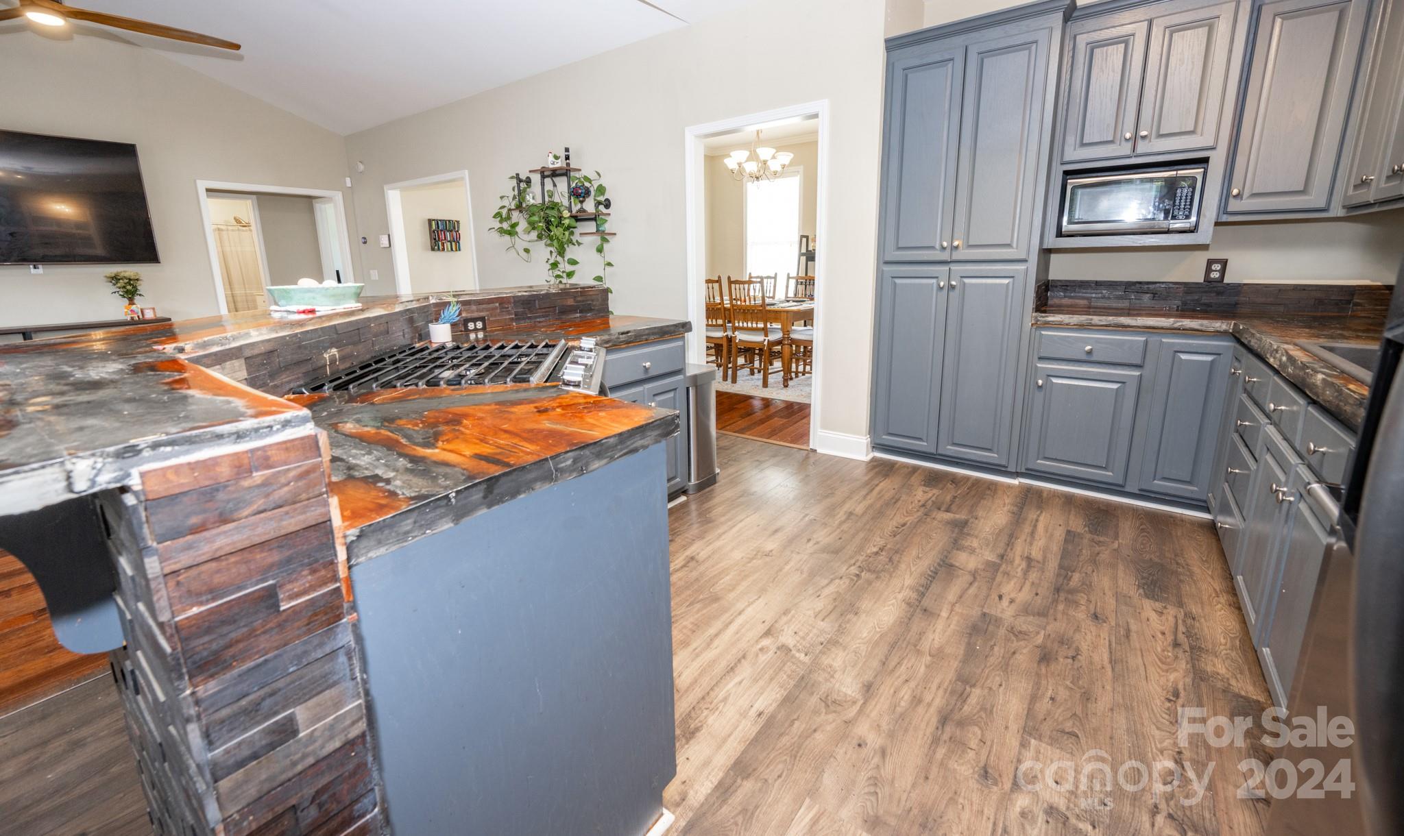 4040 Berry Hill Court