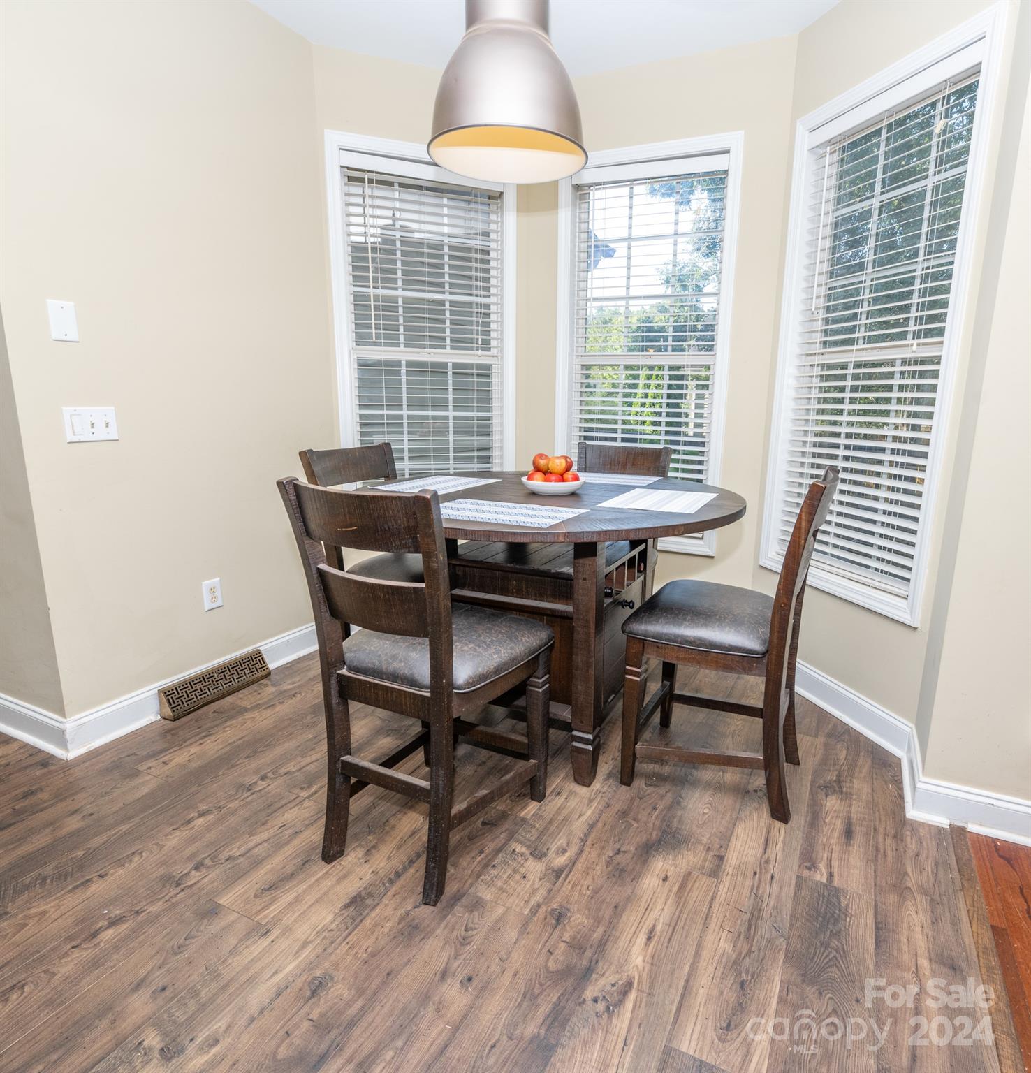 4040 Berry Hill Court