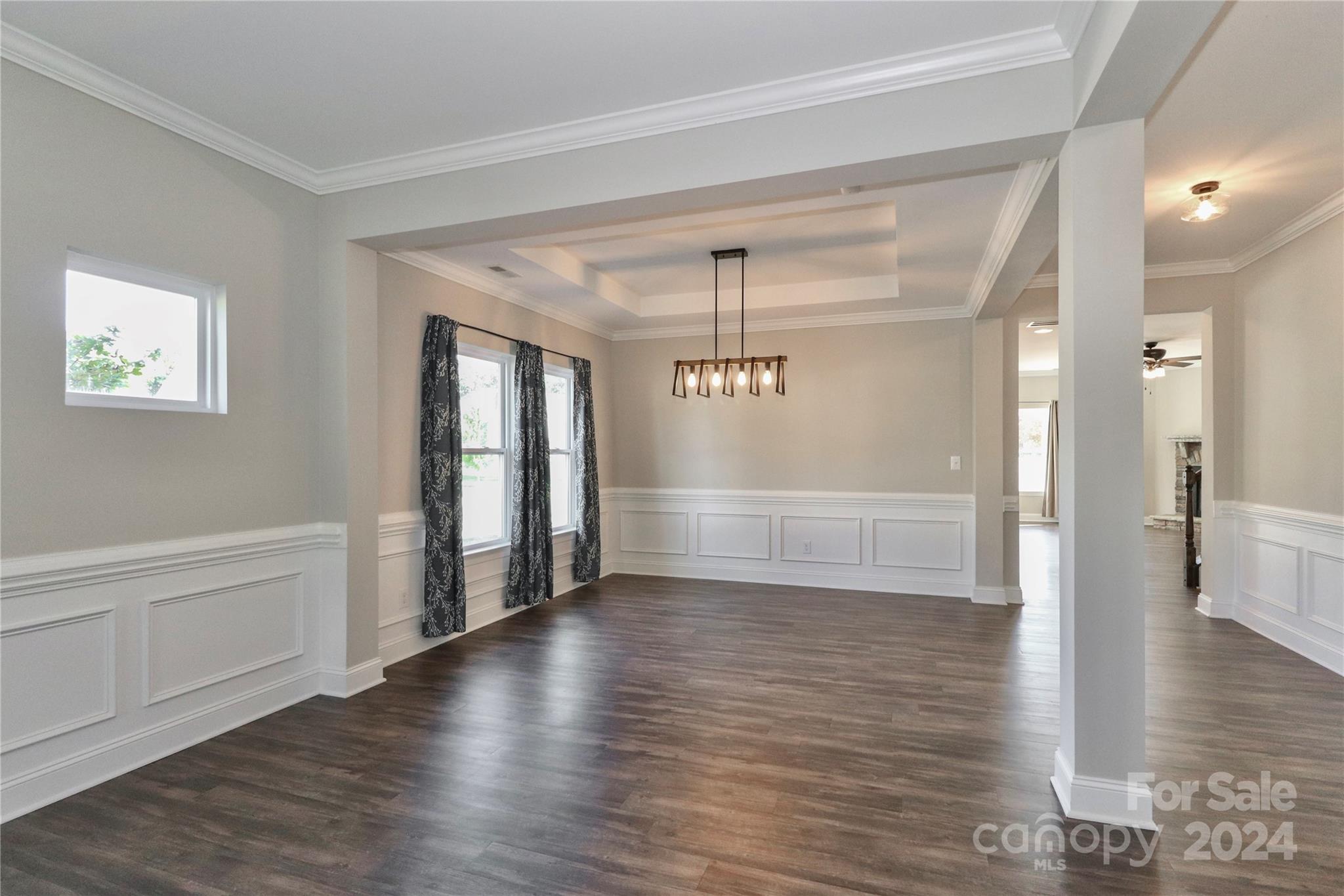 199 Paradise Hills Circle