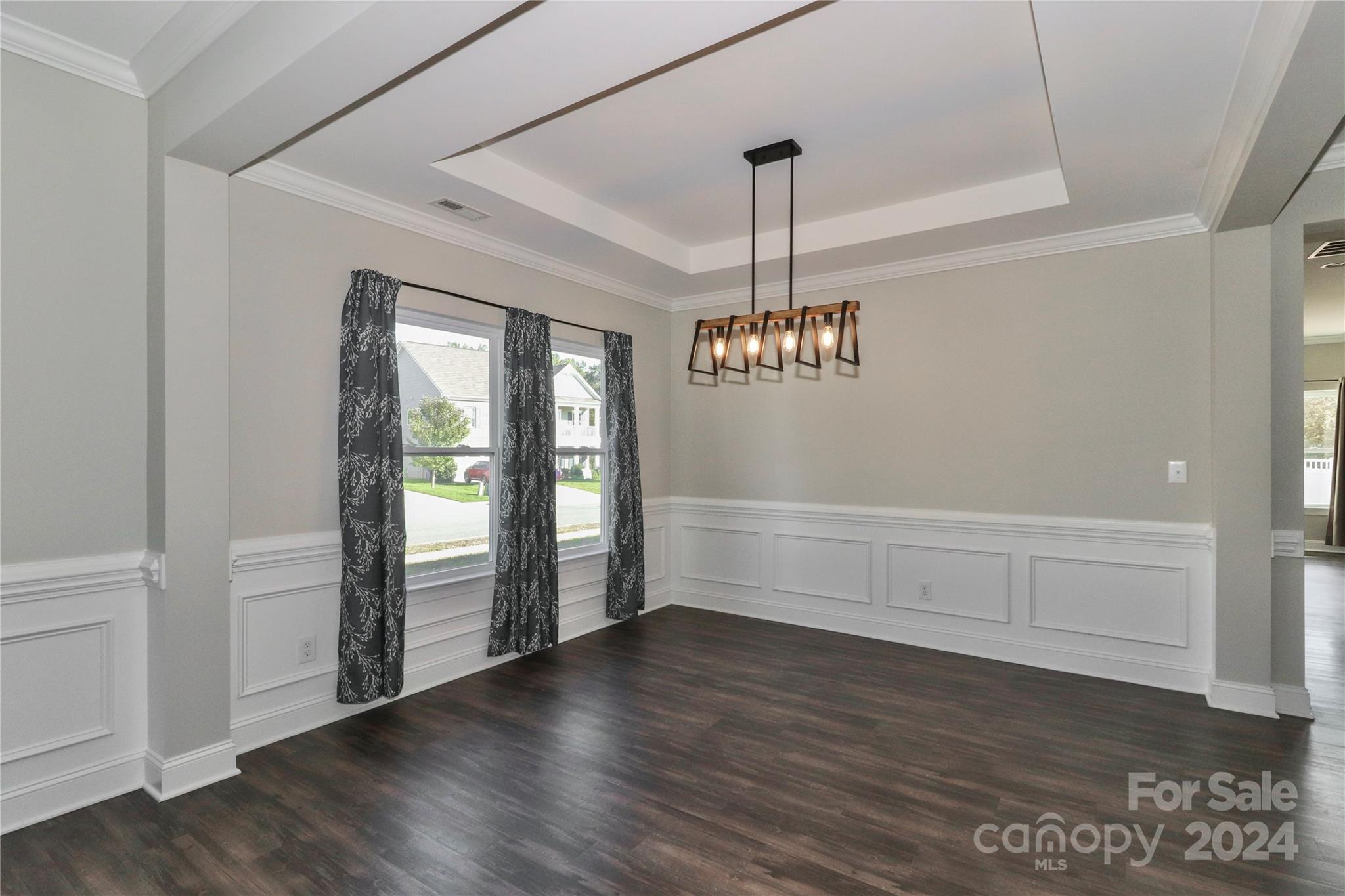 199 Paradise Hills Circle