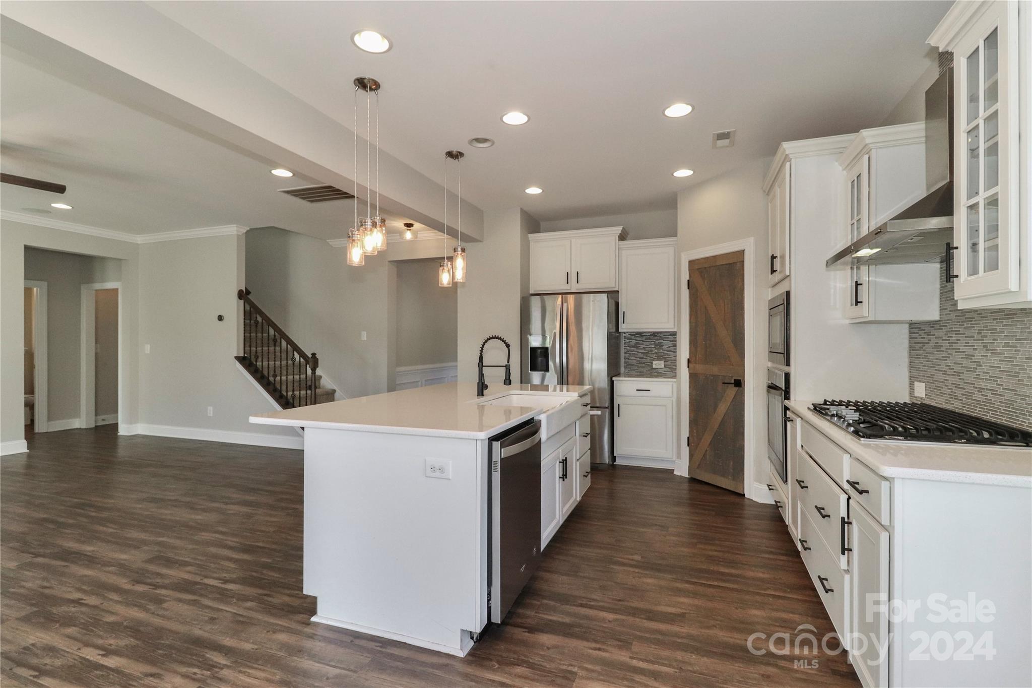 199 Paradise Hills Circle