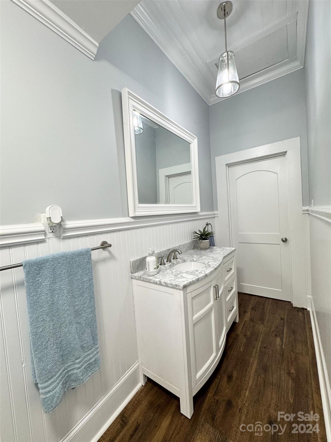 721 S Academy Street