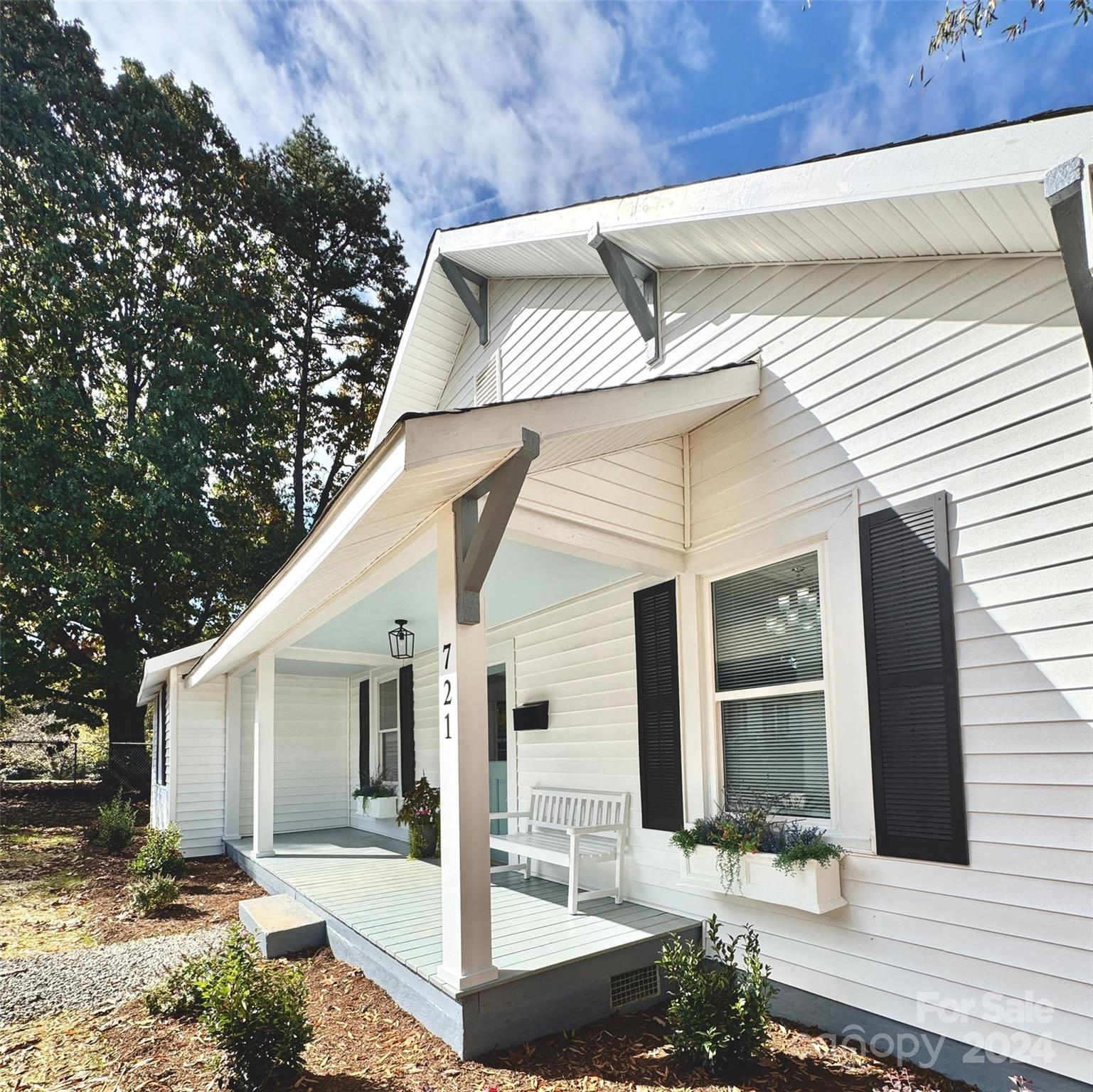 721 S Academy Street