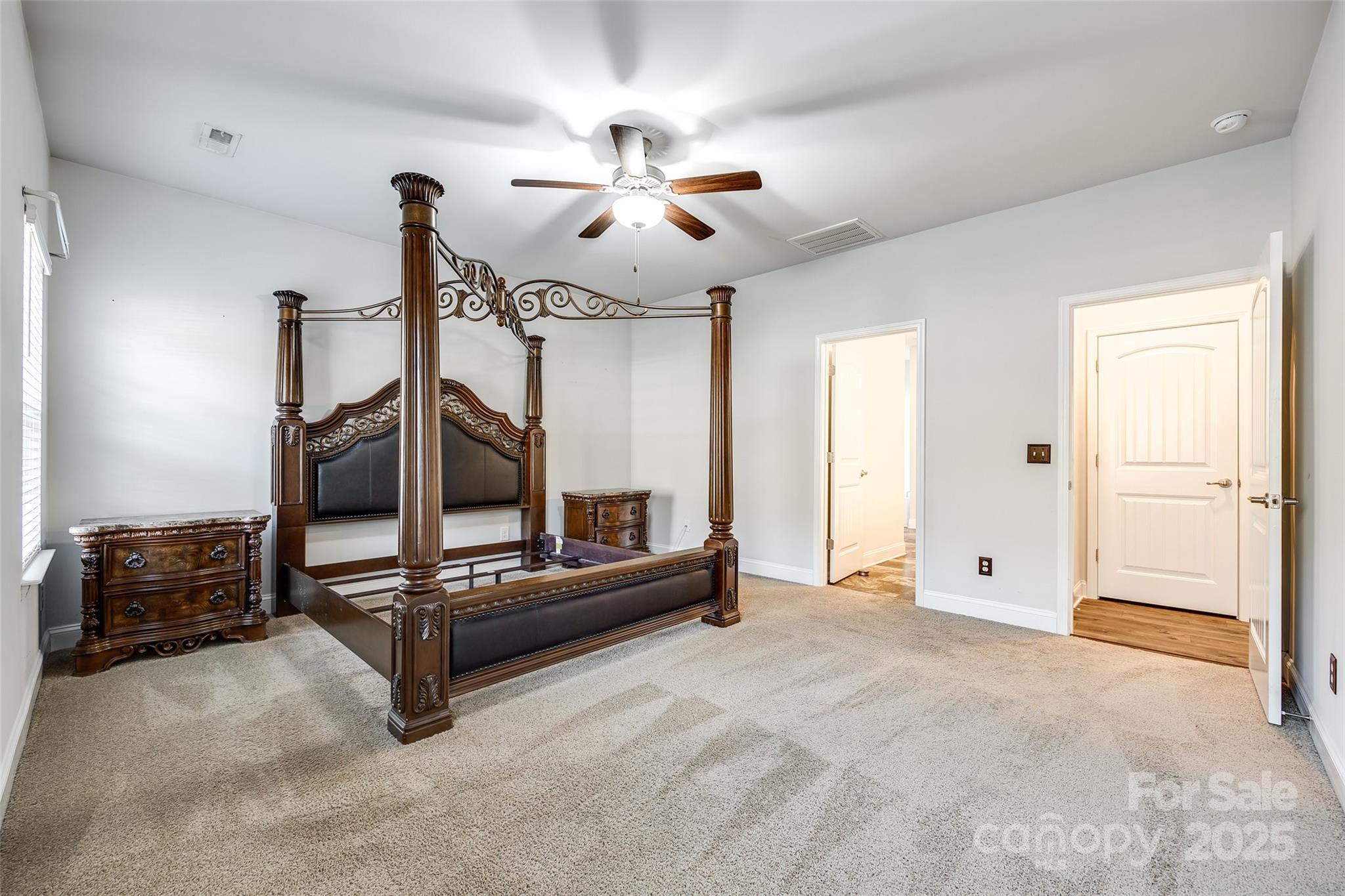 859 Accent Avenue SE