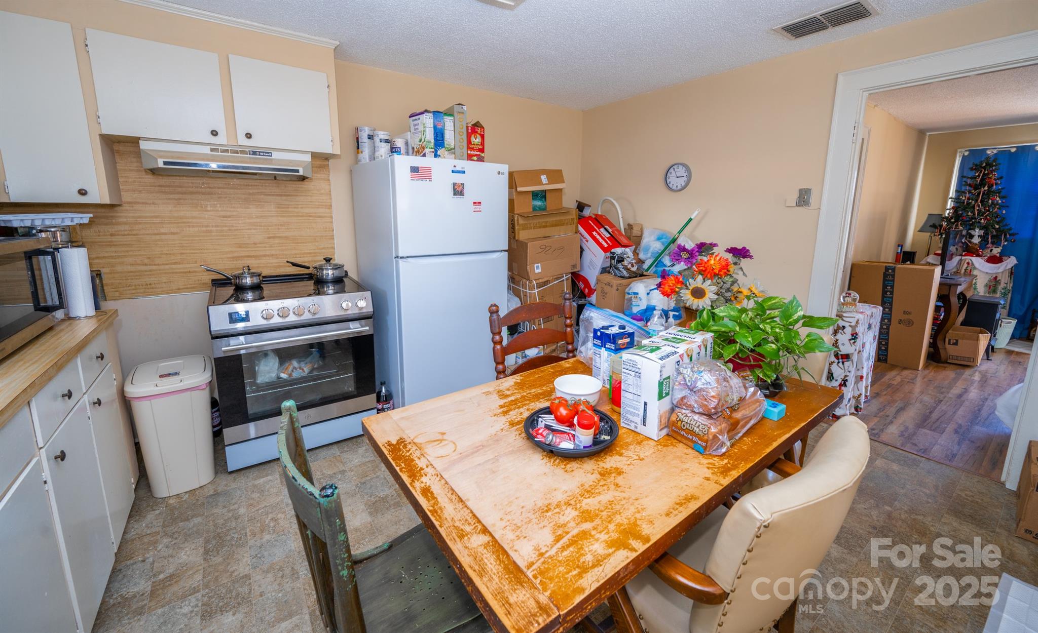 11-13 Brookwood Avenue NW Unit: 13