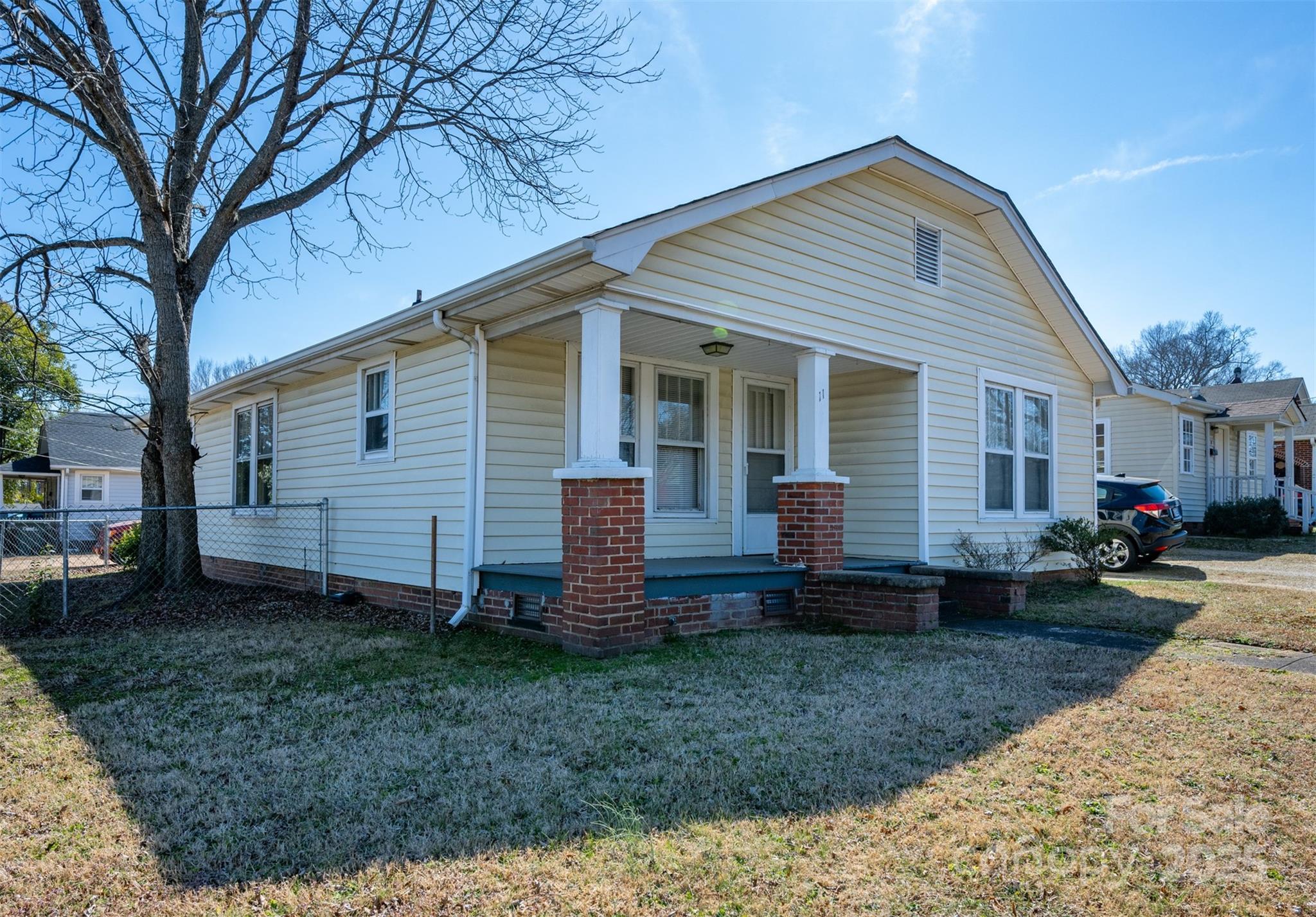 11-13 Brookwood Avenue NW Unit: 13