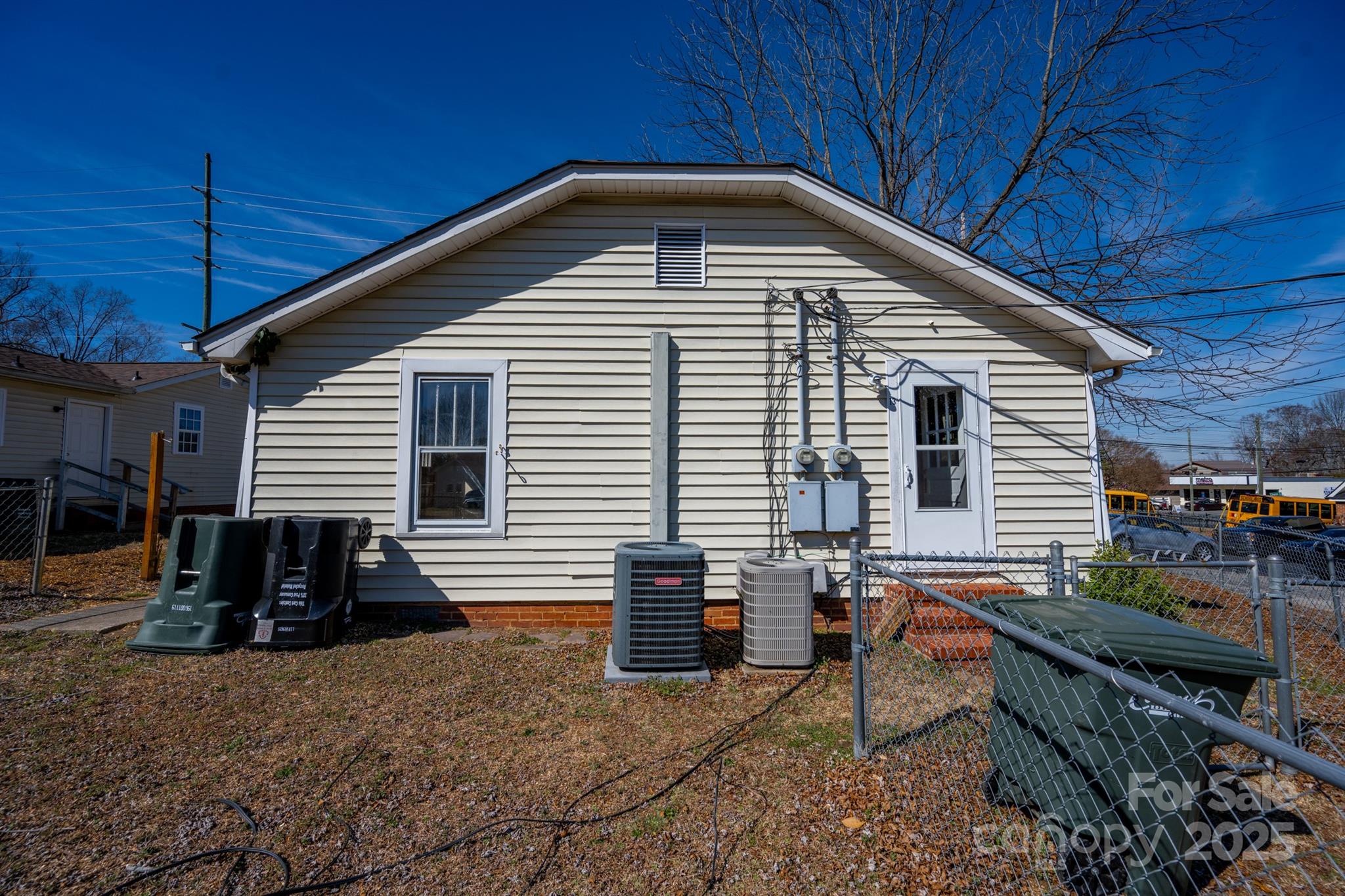 11-13 Brookwood Avenue NW Unit: 13