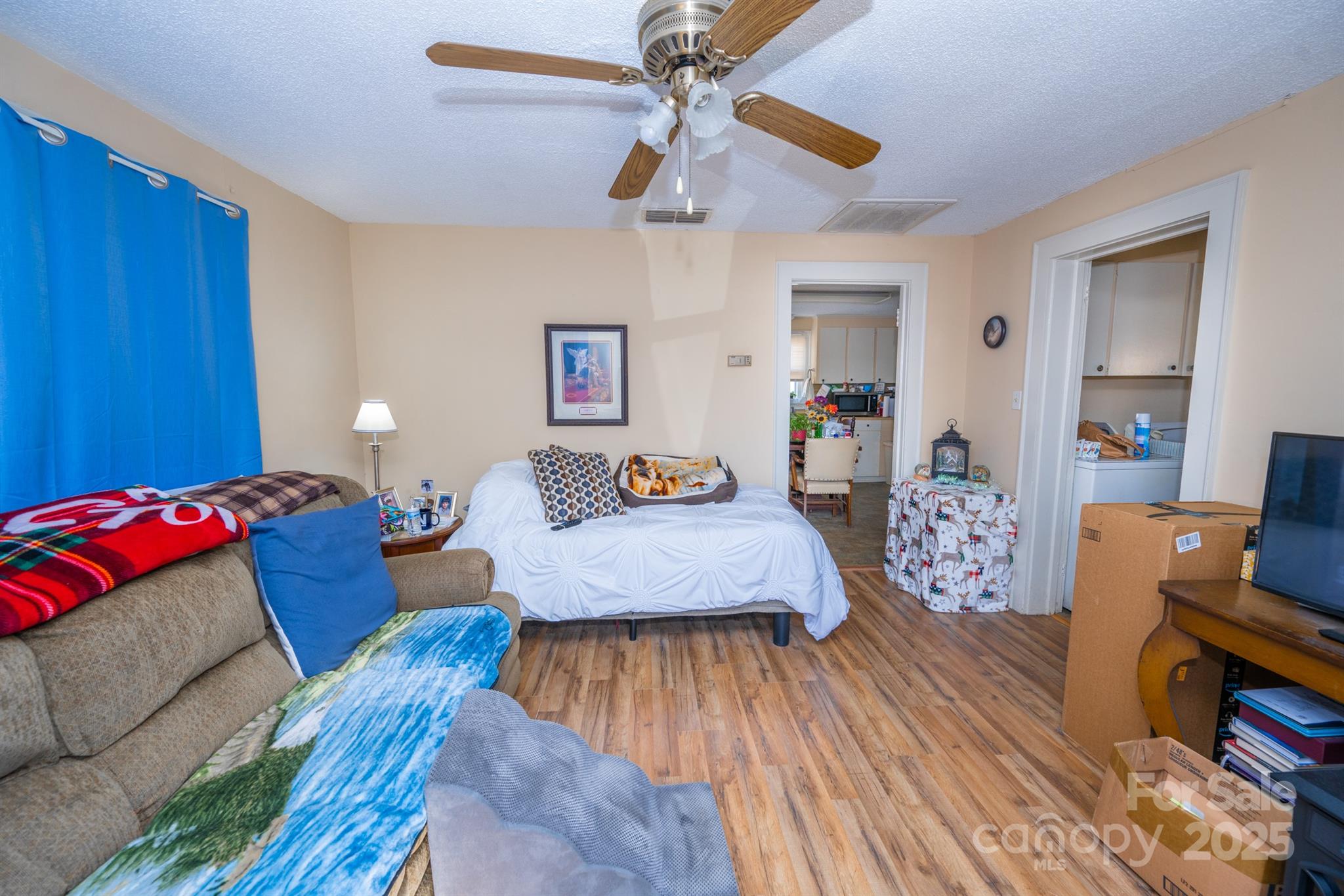 11-13 Brookwood Avenue NW Unit: 13