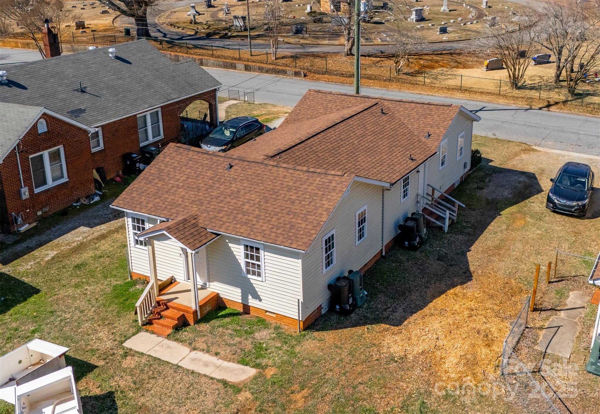 15-17 Brookwood Avenue NW Unit: 14