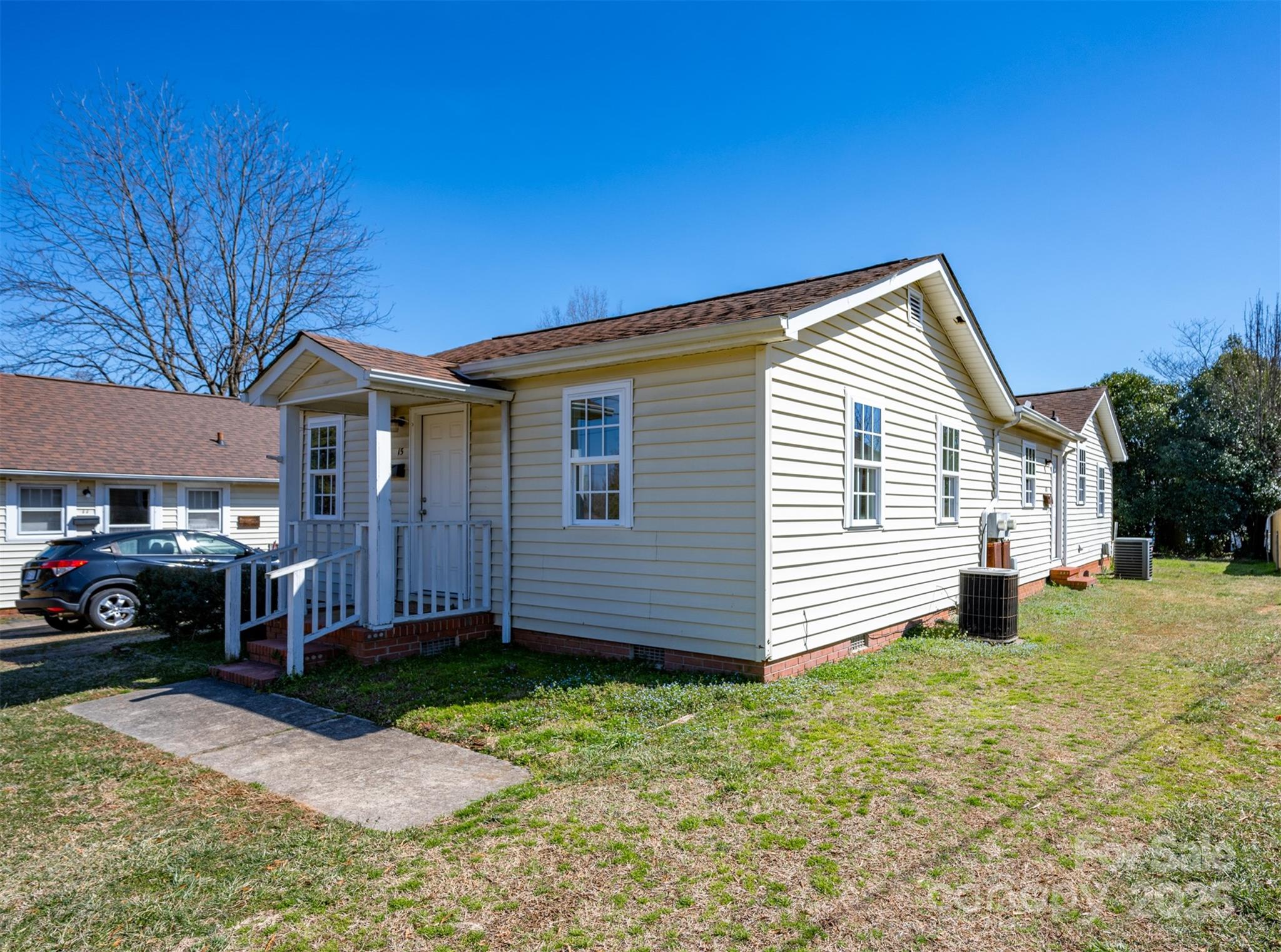 15-17 Brookwood Avenue NW Unit: 14