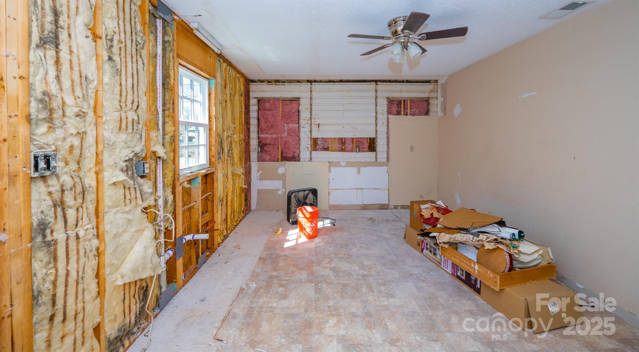 15-17 Brookwood Avenue NW Unit: 14