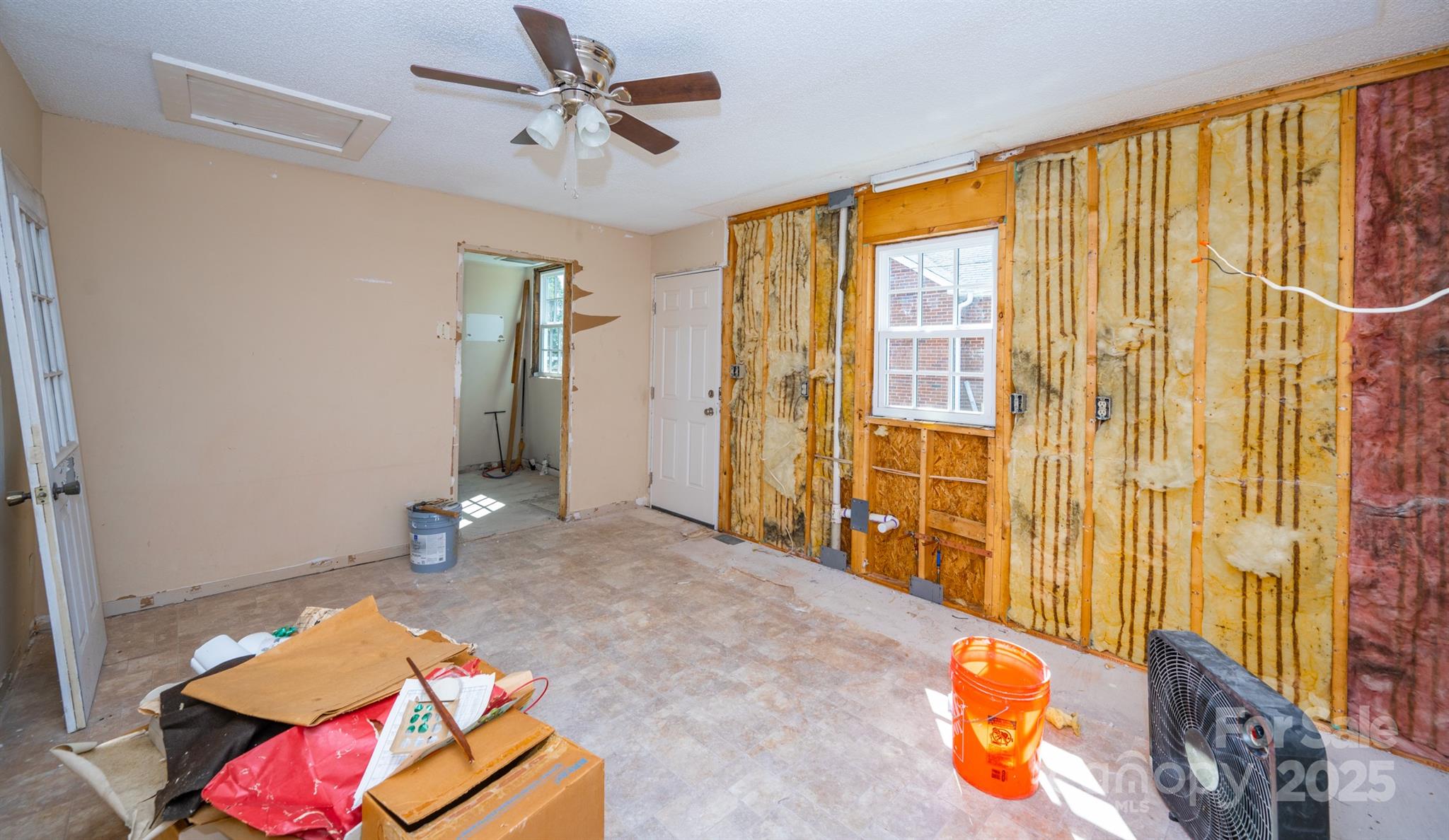 15-17 Brookwood Avenue NW Unit: 14