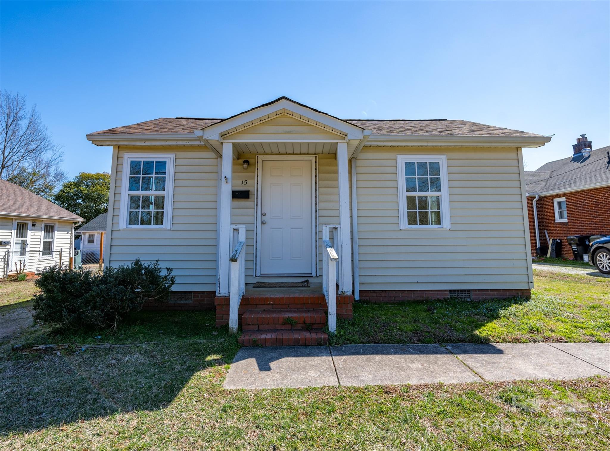 15-17 Brookwood Avenue NW Unit: 14