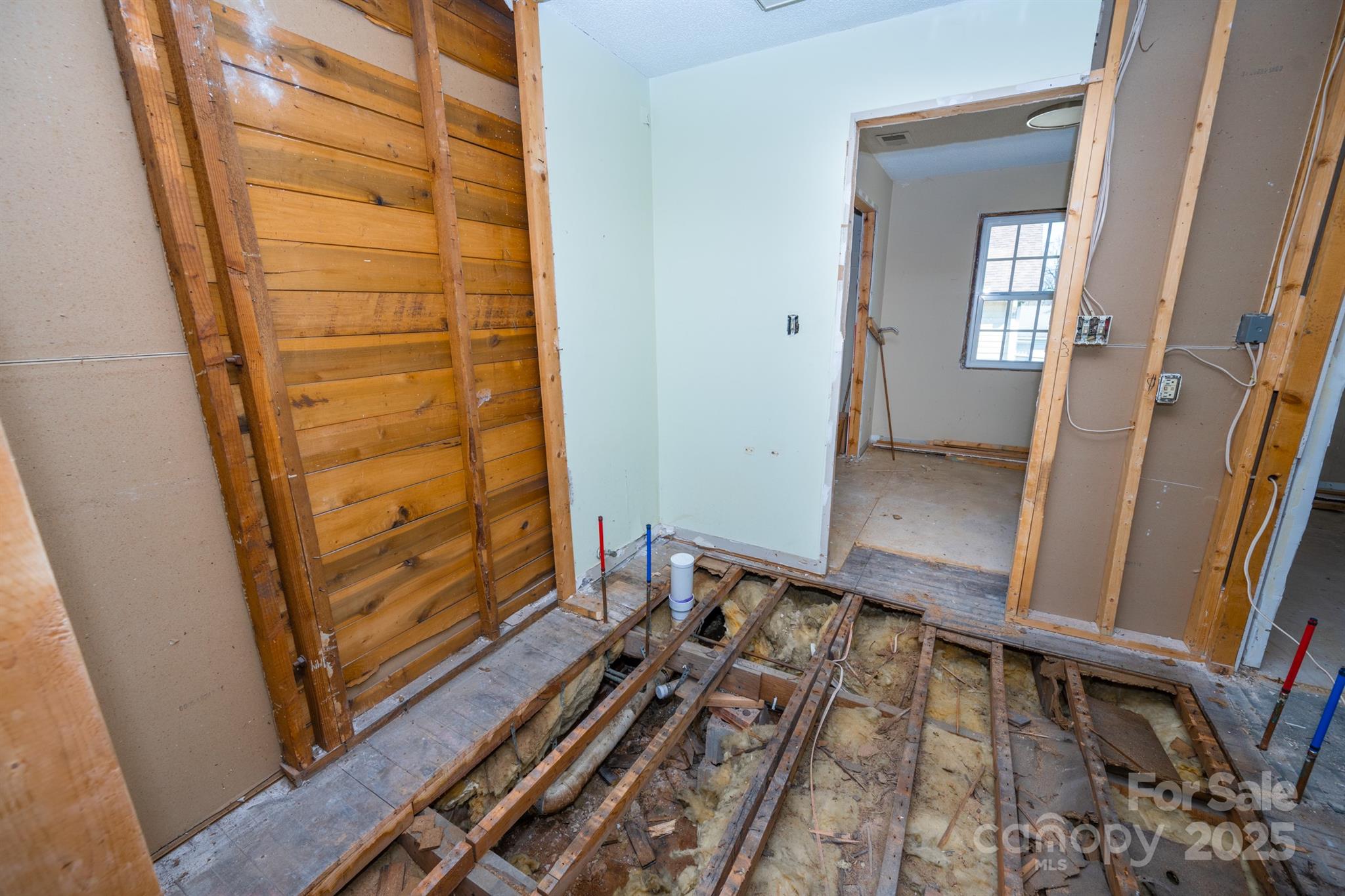 15-17 Brookwood Avenue NW Unit: 14