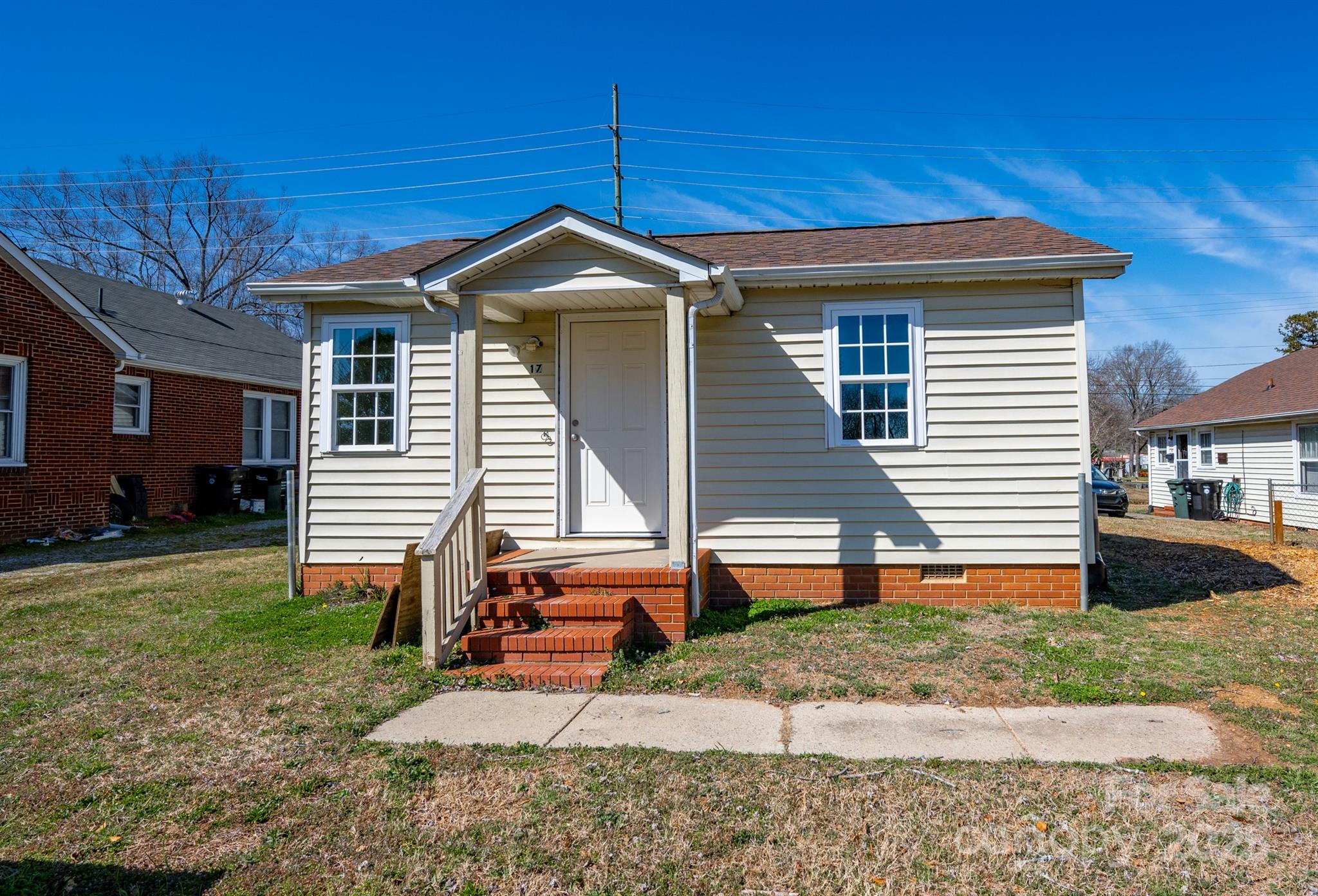 15-17 Brookwood Avenue NW Unit: 14