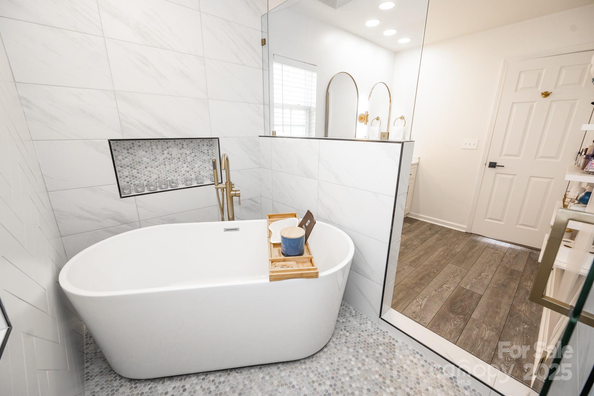 4729 Abercromby Street