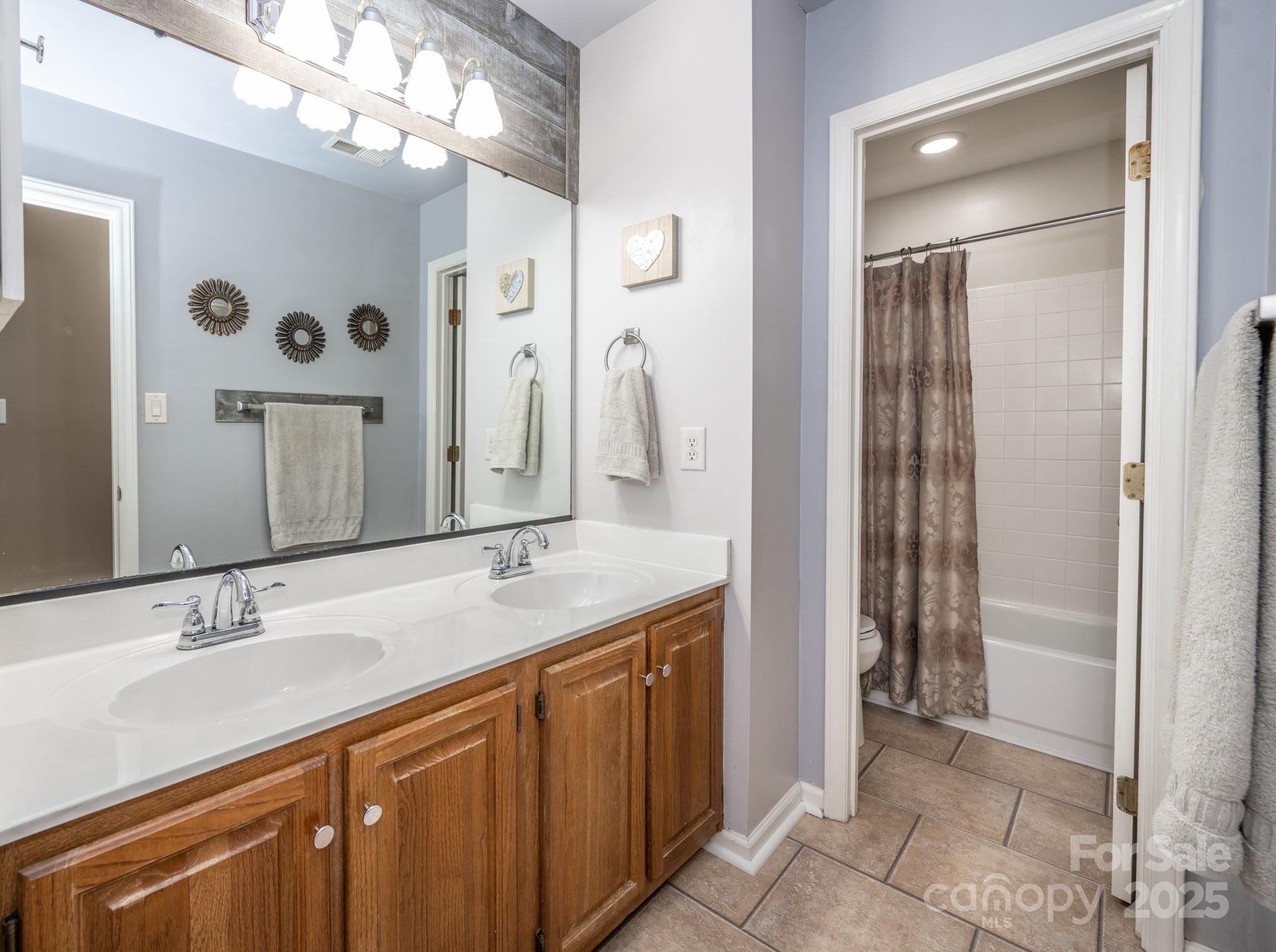 9131 Strattonville Court
