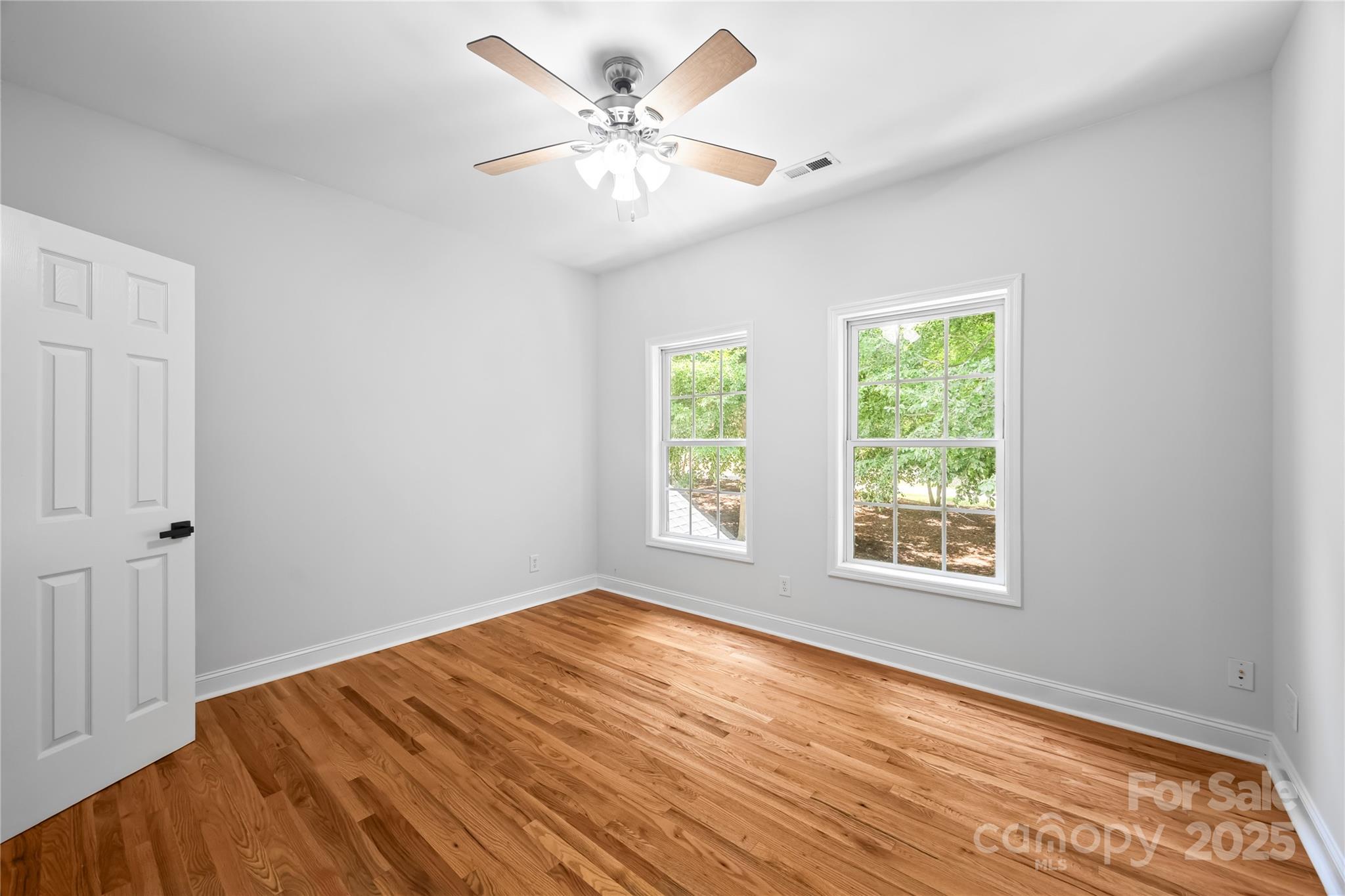 800 Lakeview Shores Loop