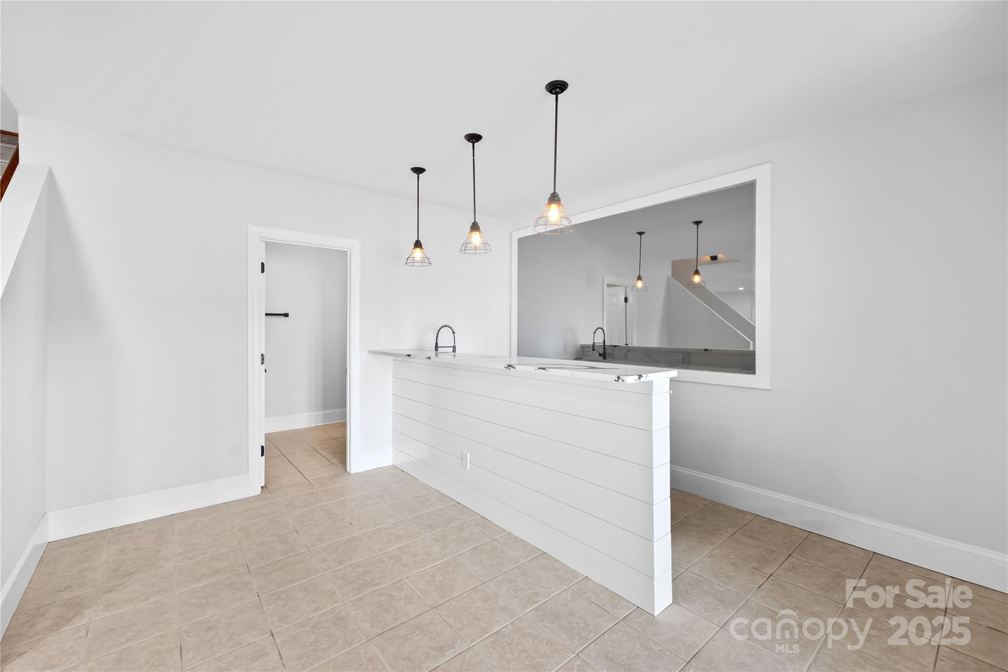 800 Lakeview Shores Loop